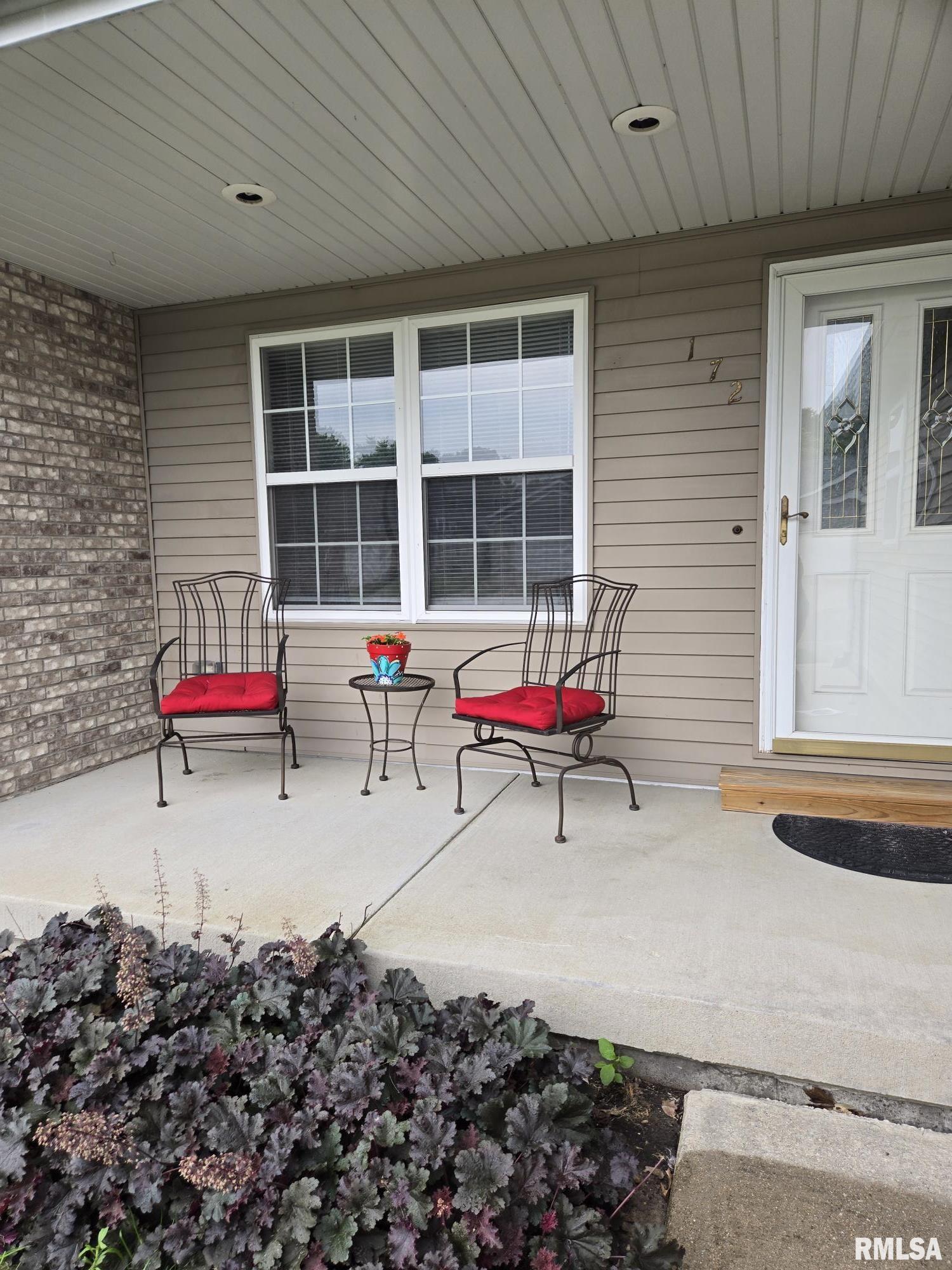 172 Possum Pass Court, Sherman, Illinois image 2