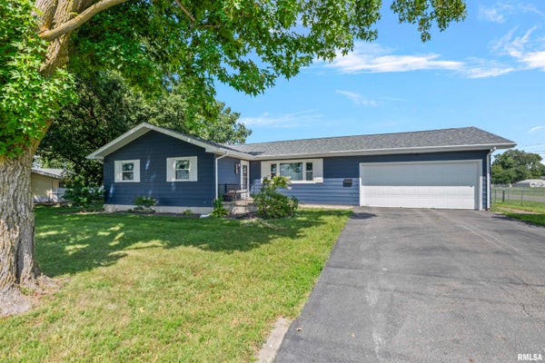 1 COUNTY RD, CHATHAM, IL 62629 - Image d49ea8f874fb51bf5ebf8d64060fcb4c/4000752521