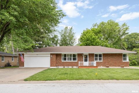 Homes For Sale - 1300 Curtis Creek Road<br/> Quincy, IL 62301