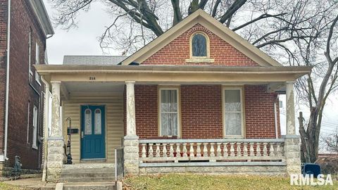 Homes For Sale - 518 Adams Street<br/> Quincy, IL 62301