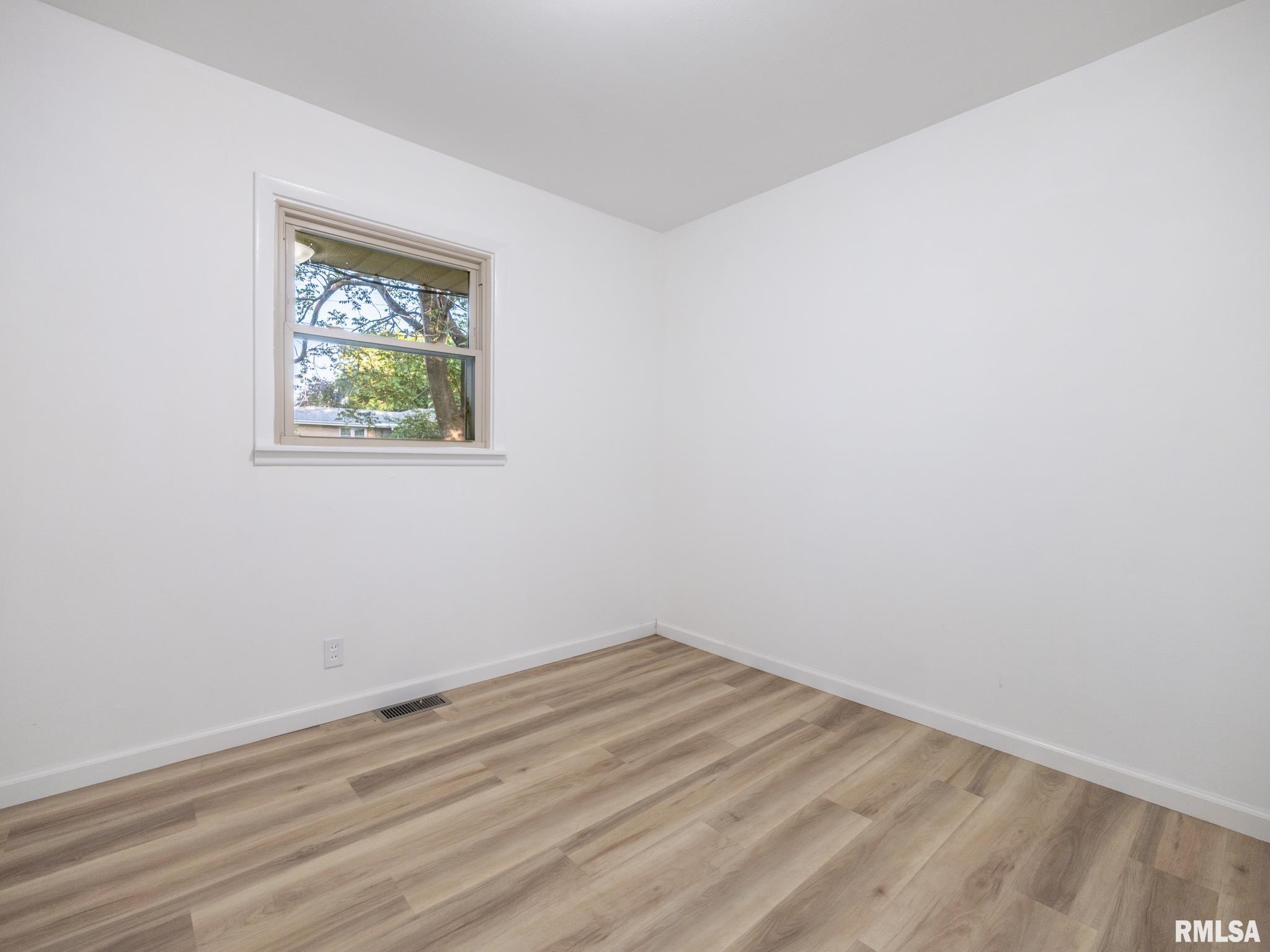 1522 Howard Court, Pekin, Illinois image 32