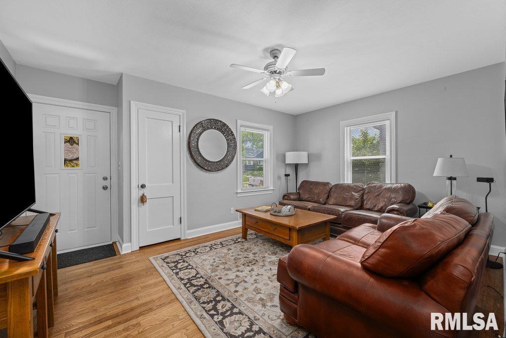 2734 College Avenue, Davenport, Iowa image 10