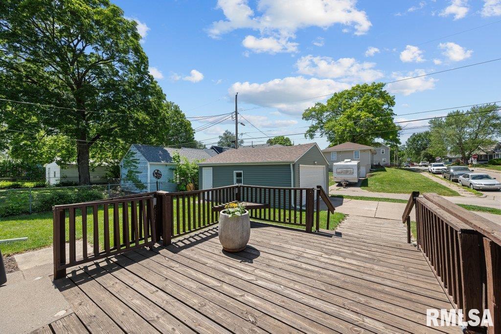 2734 College Avenue, Davenport, Iowa image 6