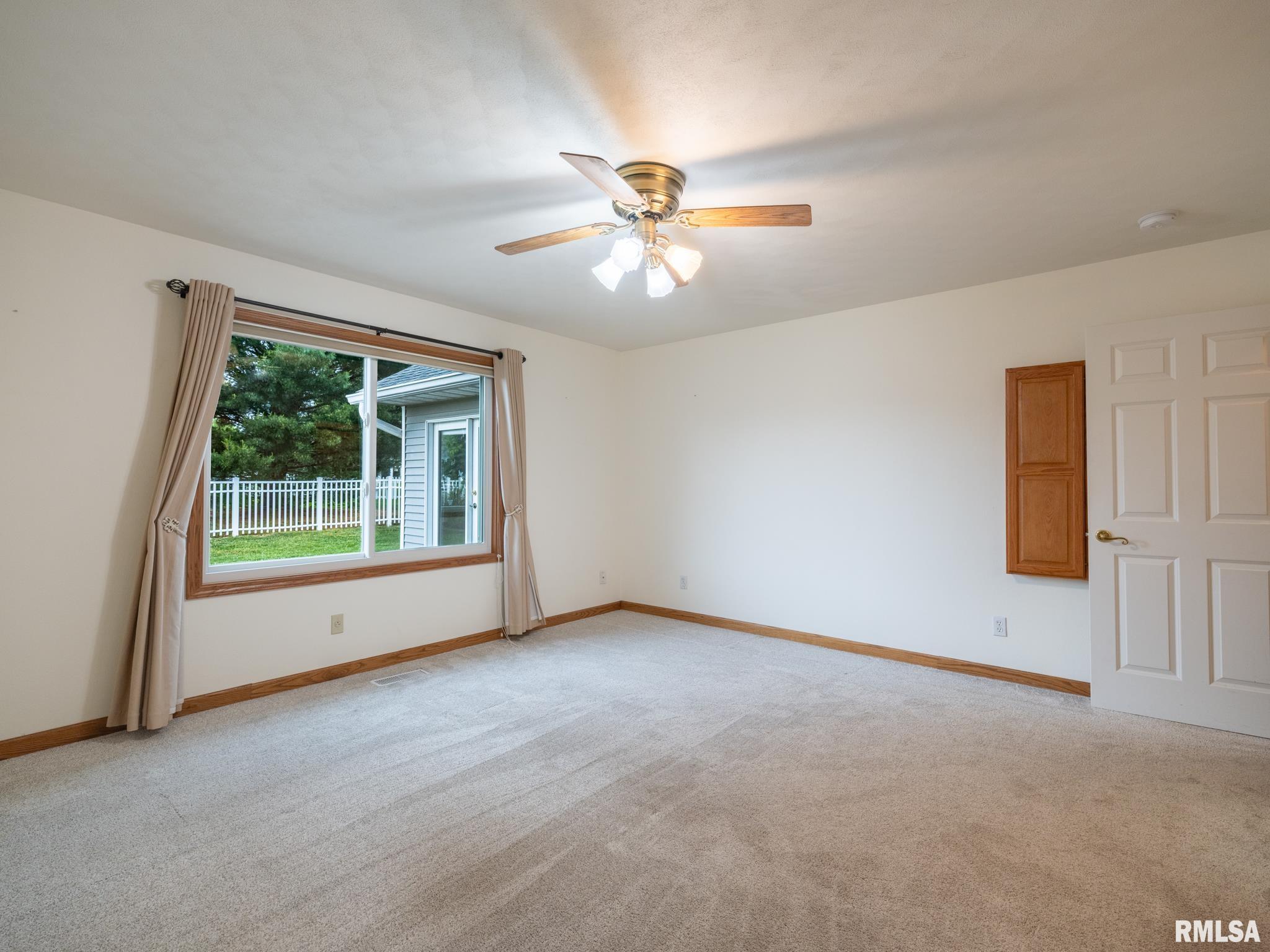 1909 Dane Kelsey Drive, Pekin, Illinois image 47