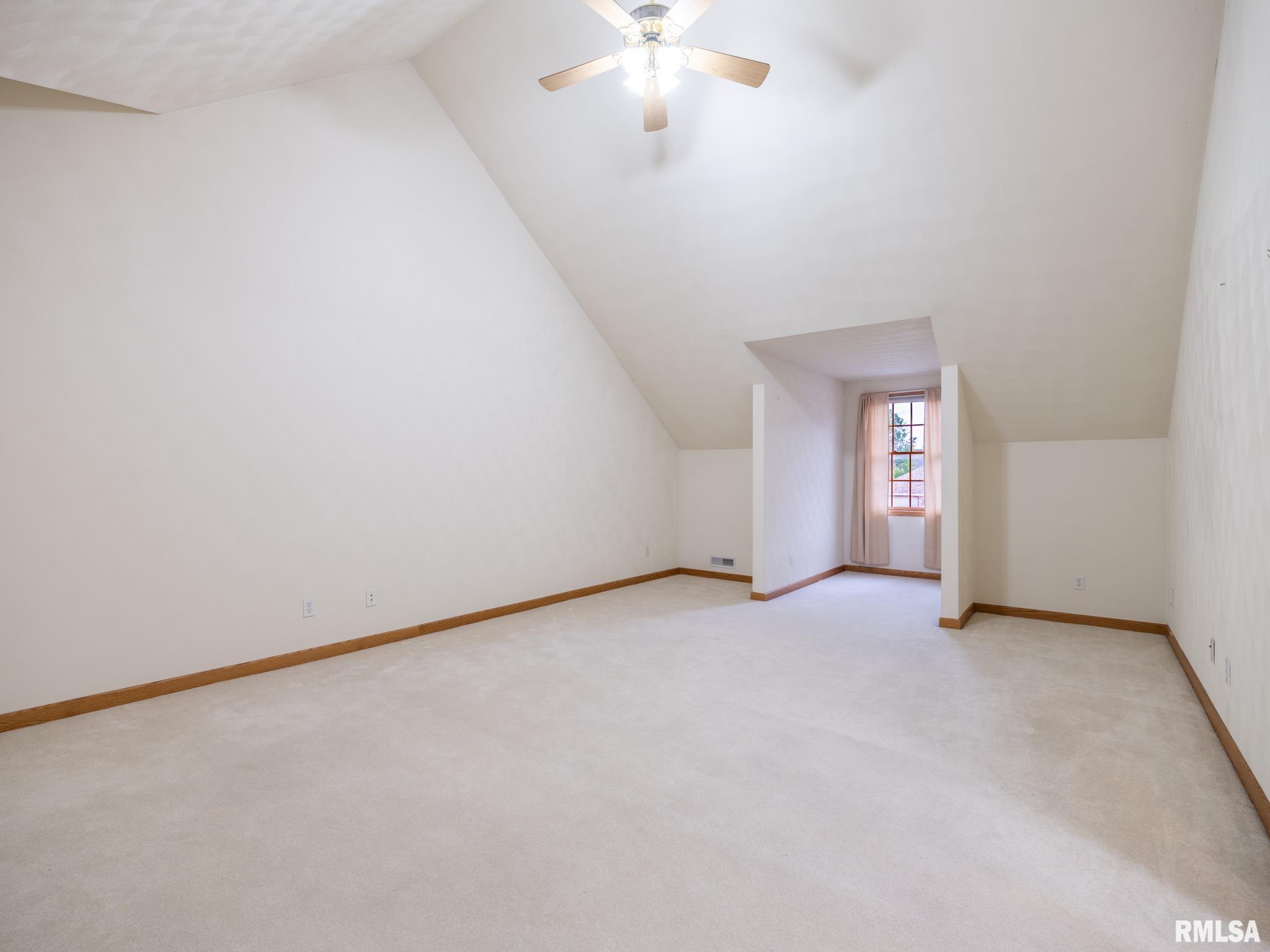 1909 Dane Kelsey Drive, Pekin, Illinois image 36