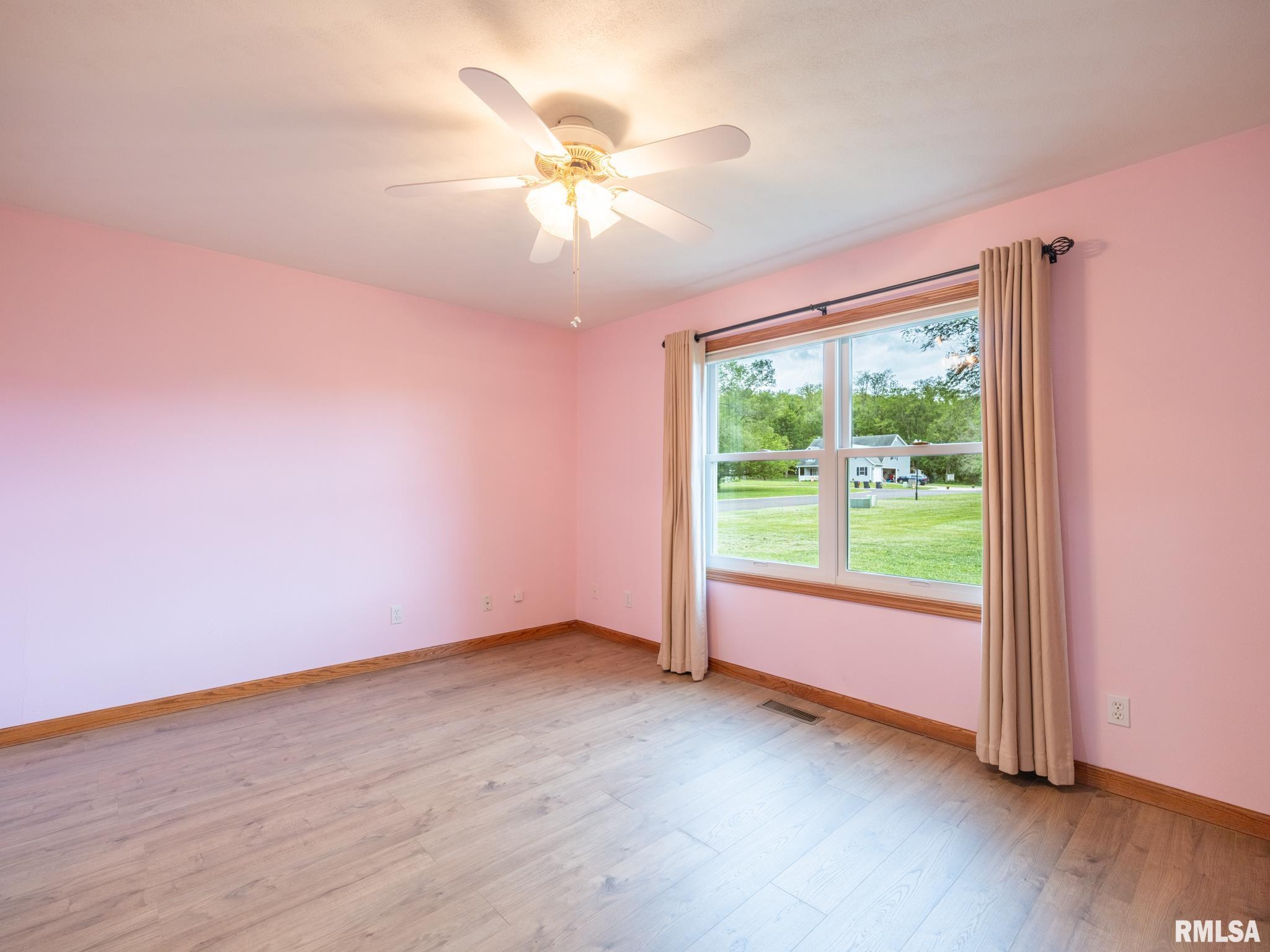 1909 Dane Kelsey Drive, Pekin, Illinois image 34