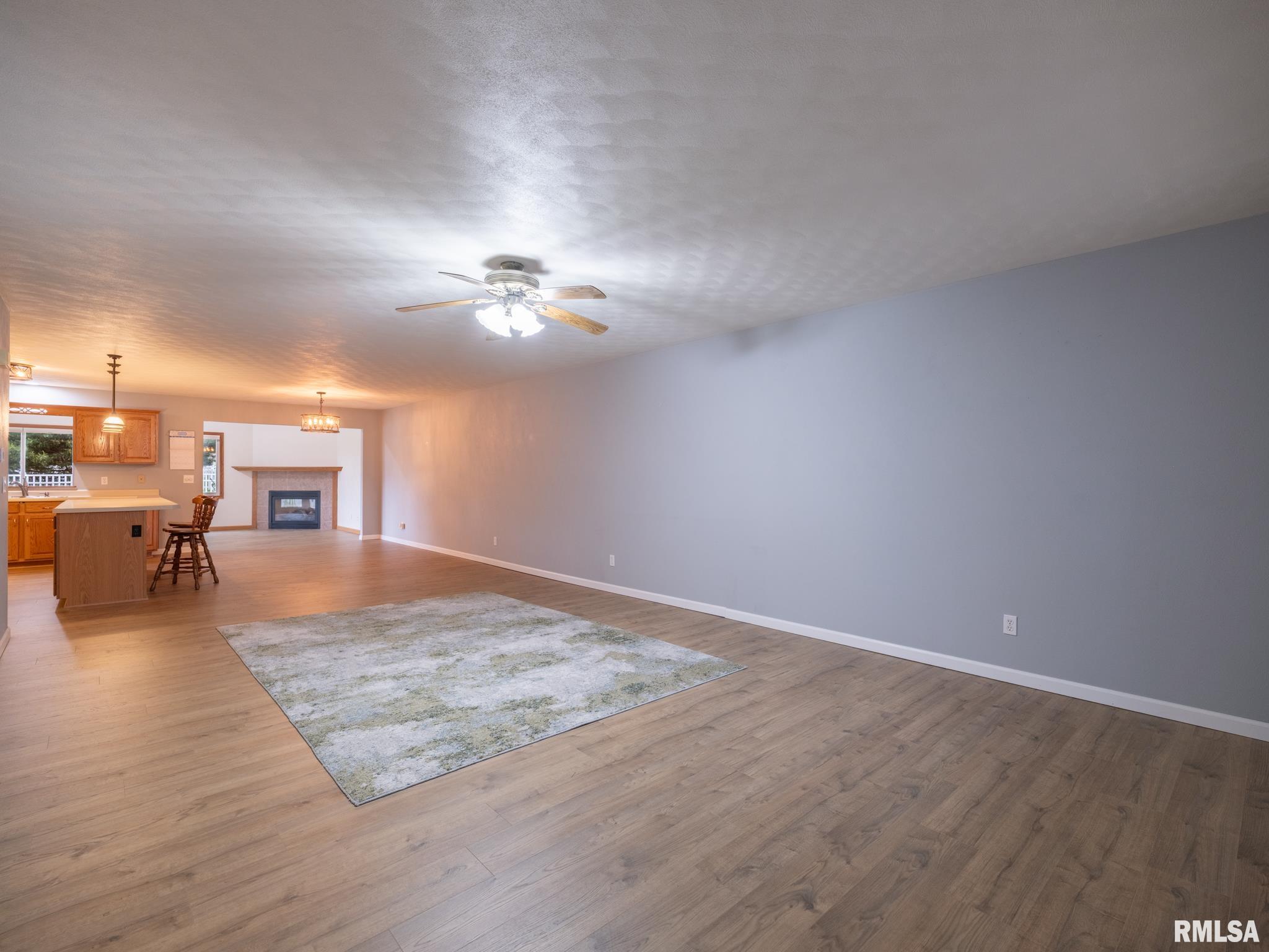 1909 Dane Kelsey Drive, Pekin, Illinois image 9