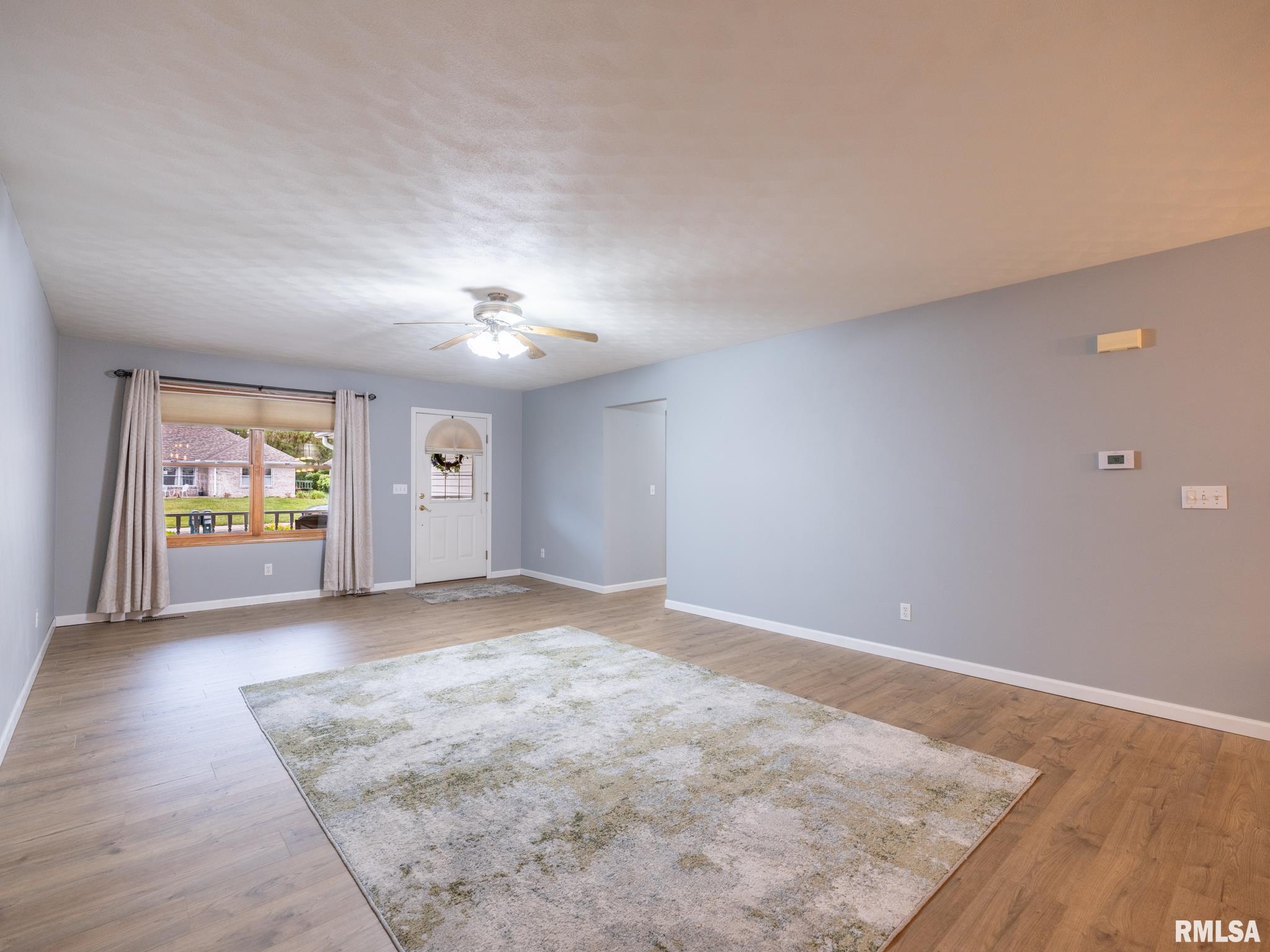 1909 Dane Kelsey Drive, Pekin, Illinois image 12