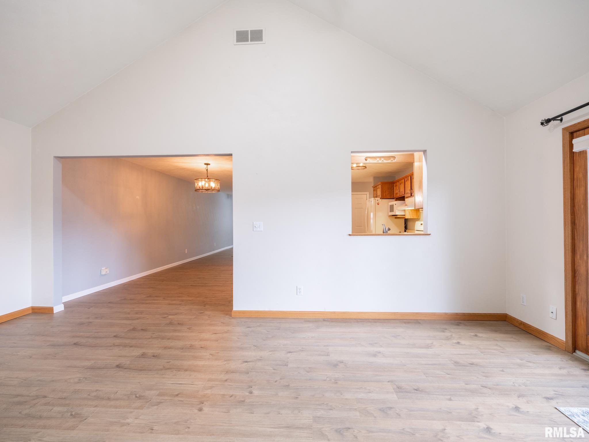 1909 Dane Kelsey Drive, Pekin, Illinois image 27