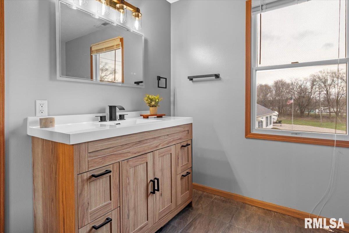 408 S Campbell Street, Edinburg, Illinois image 28