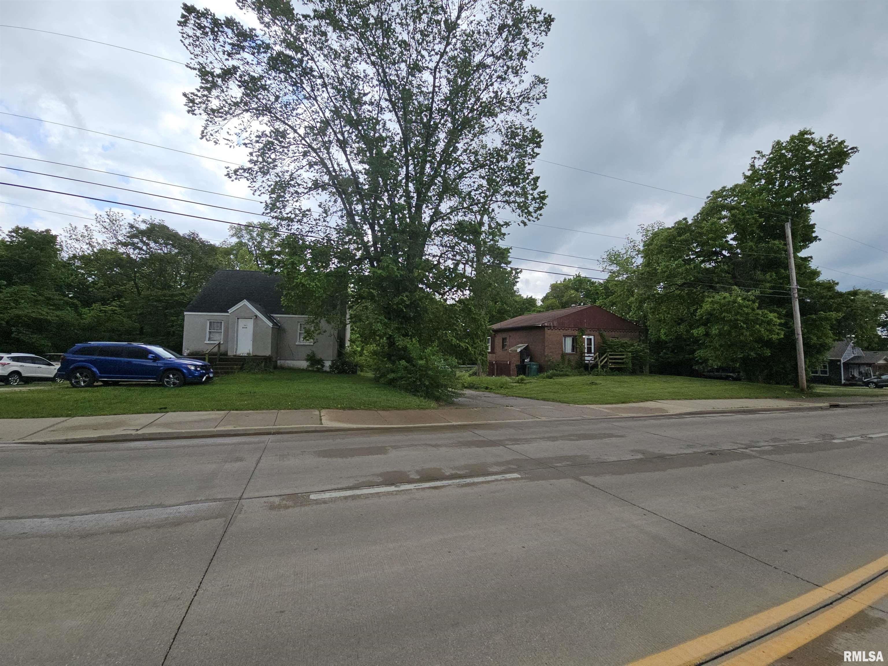 3304 E Washington Street, East Peoria, Illinois image 3