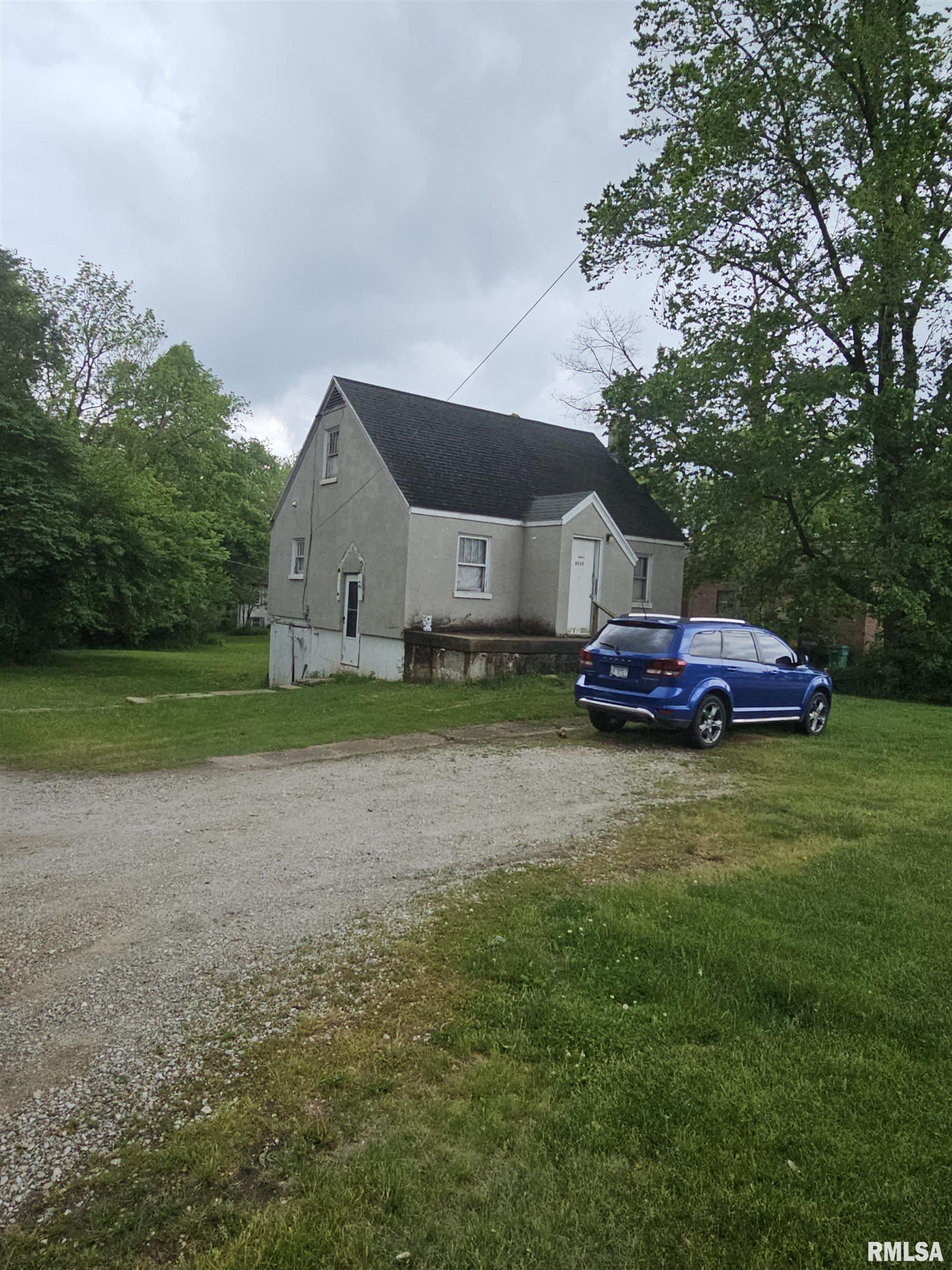 3304 E Washington Street, East Peoria, Illinois image 1