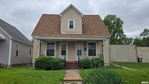 Photo of 1606 SANGAMON Avenue, Springfield, IL 62702 (MLS # CA1043315)