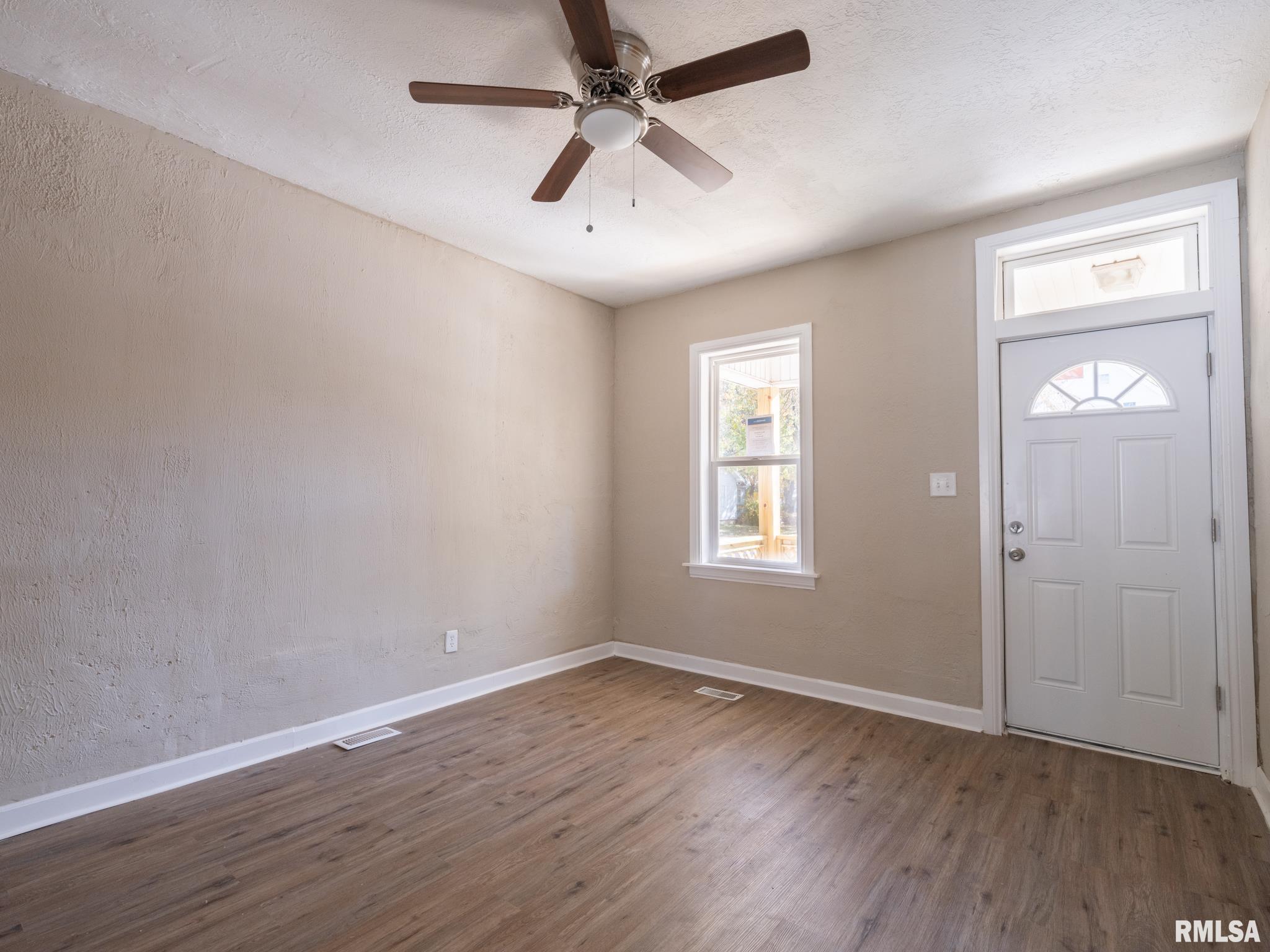 2027 W Sherman Avenue, West Peoria, Illinois image 4