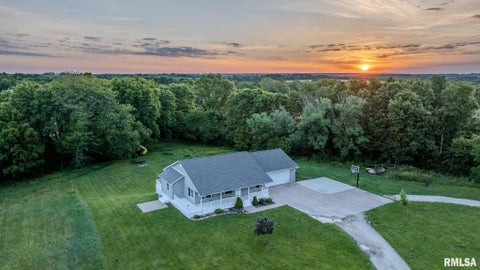 Homes For Sale - 1447 N 200th Avenue<br/> Adams County, Plainville, IL 62360