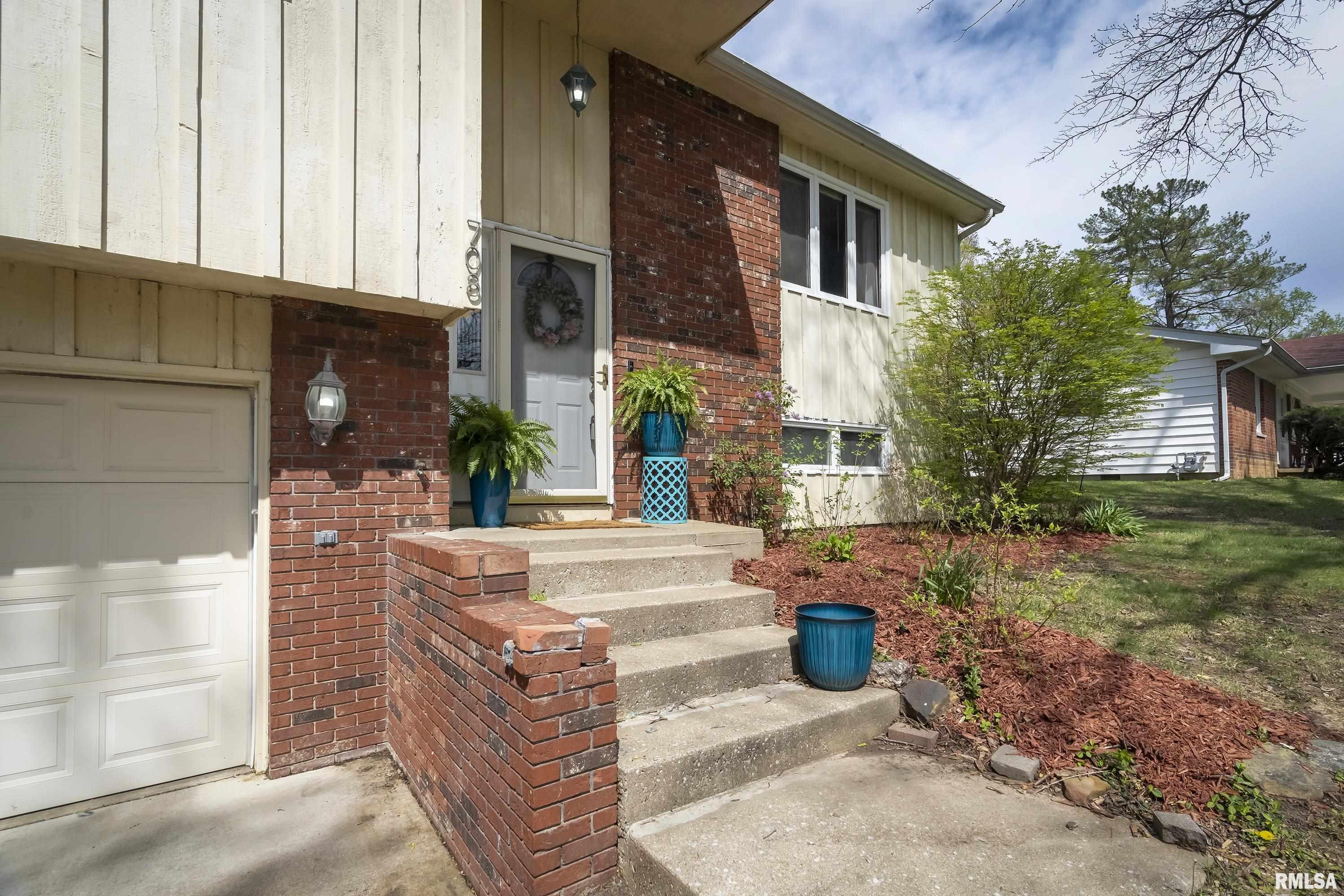 708 Woodland Avenue, Herrin, Illinois image 3
