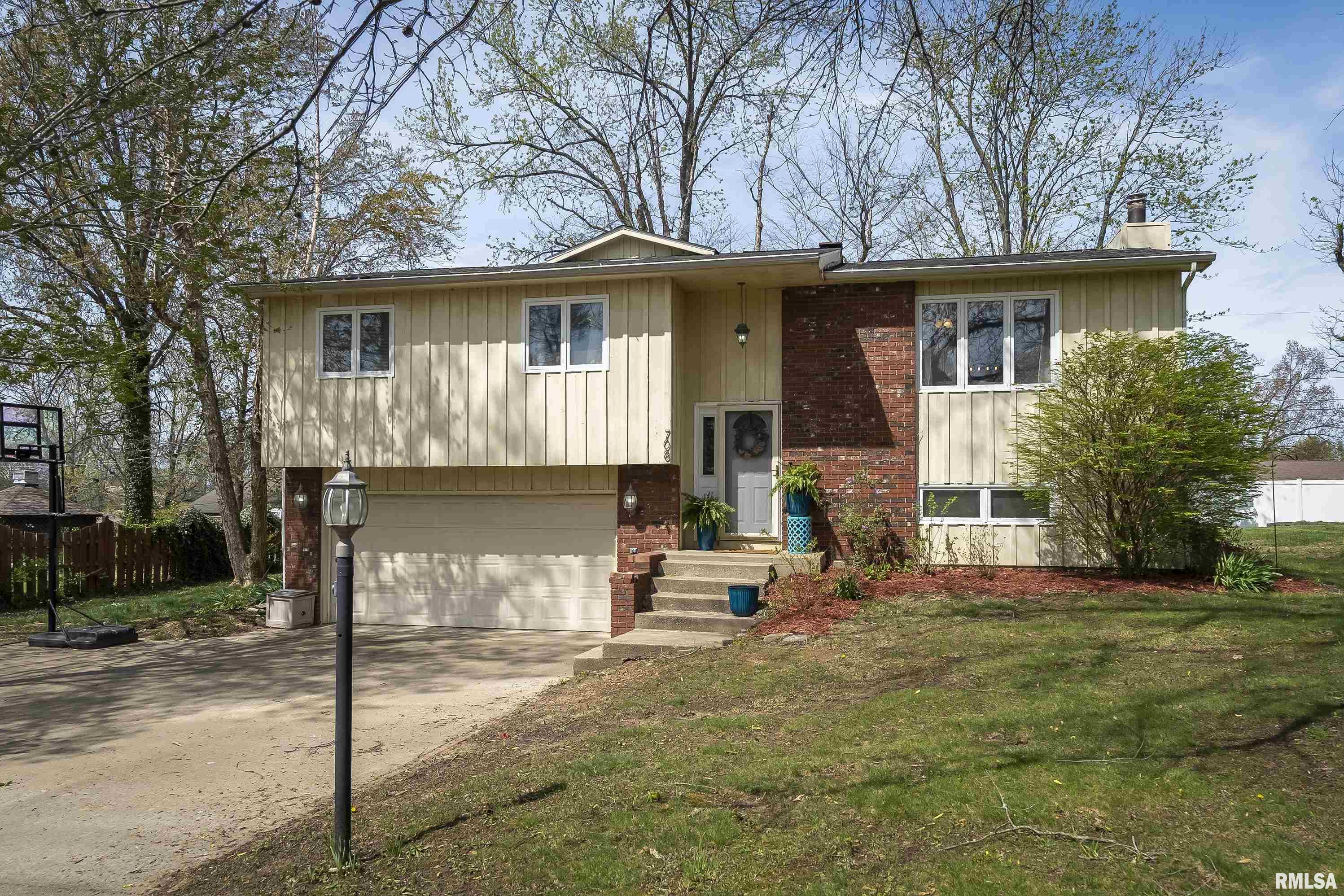 708 Woodland Avenue, Herrin, Illinois image 1