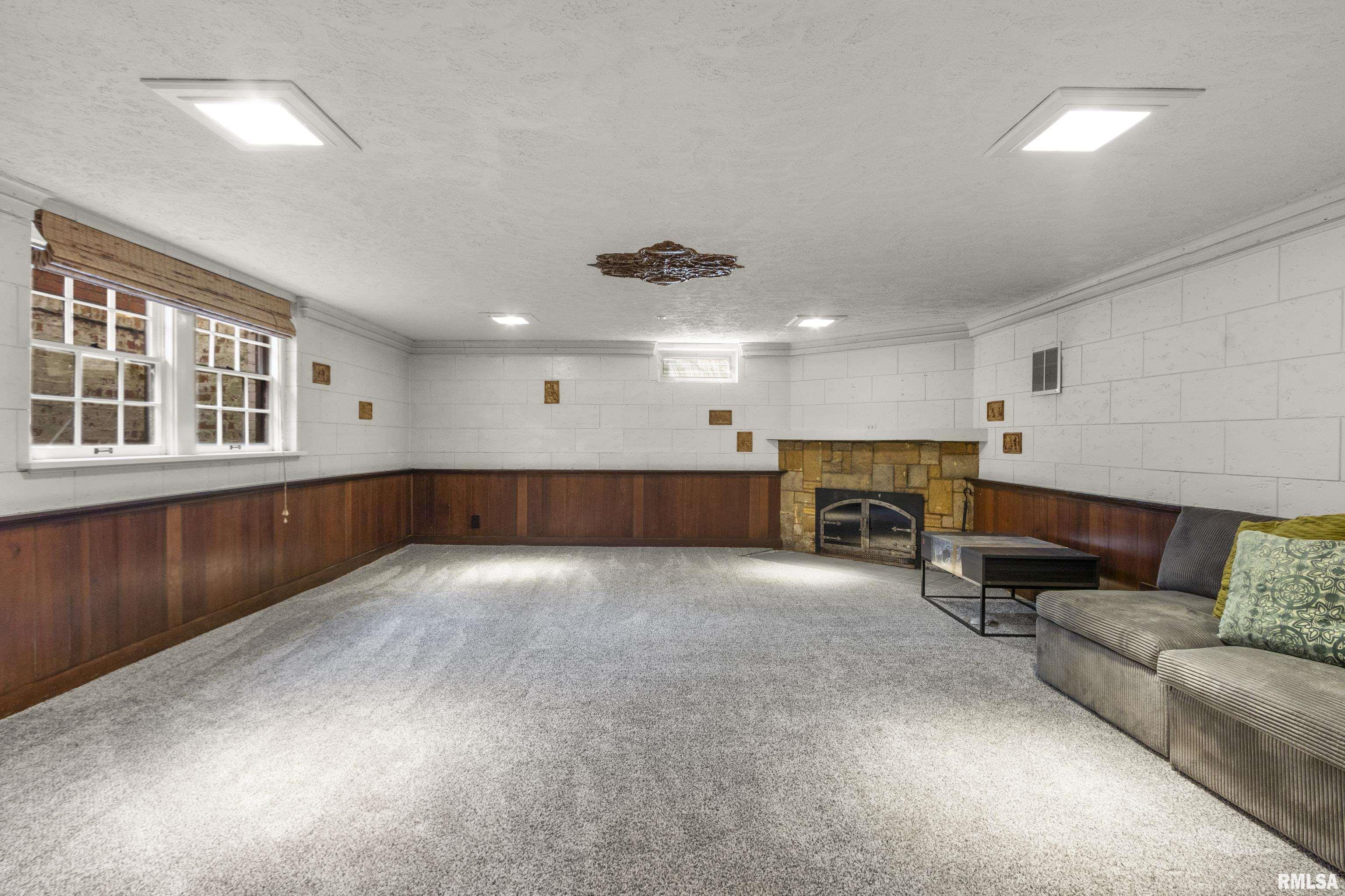 3923 N Knoxville Avenue, Peoria, Illinois image 31