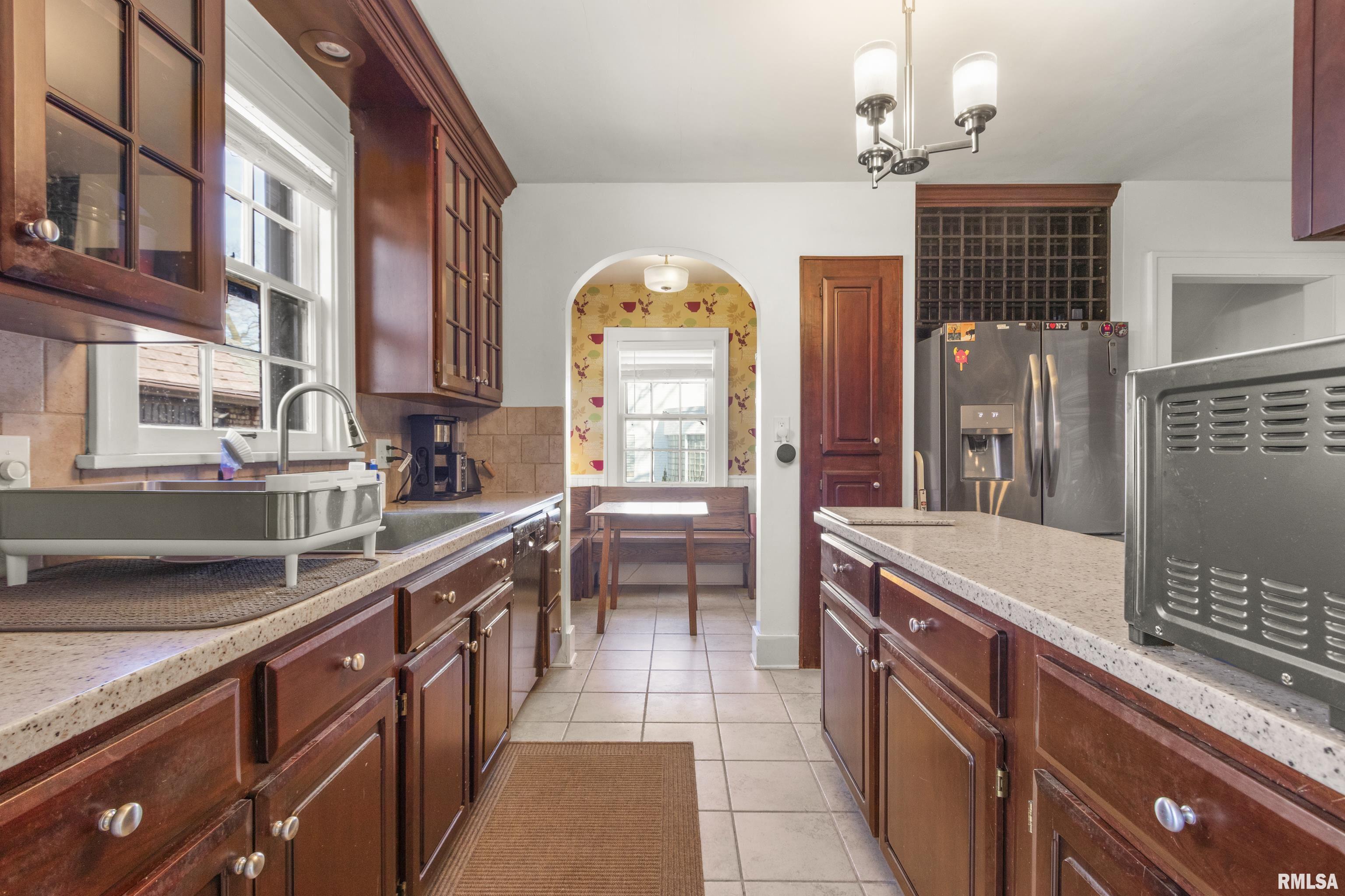 3923 N Knoxville Avenue, Peoria, Illinois image 10