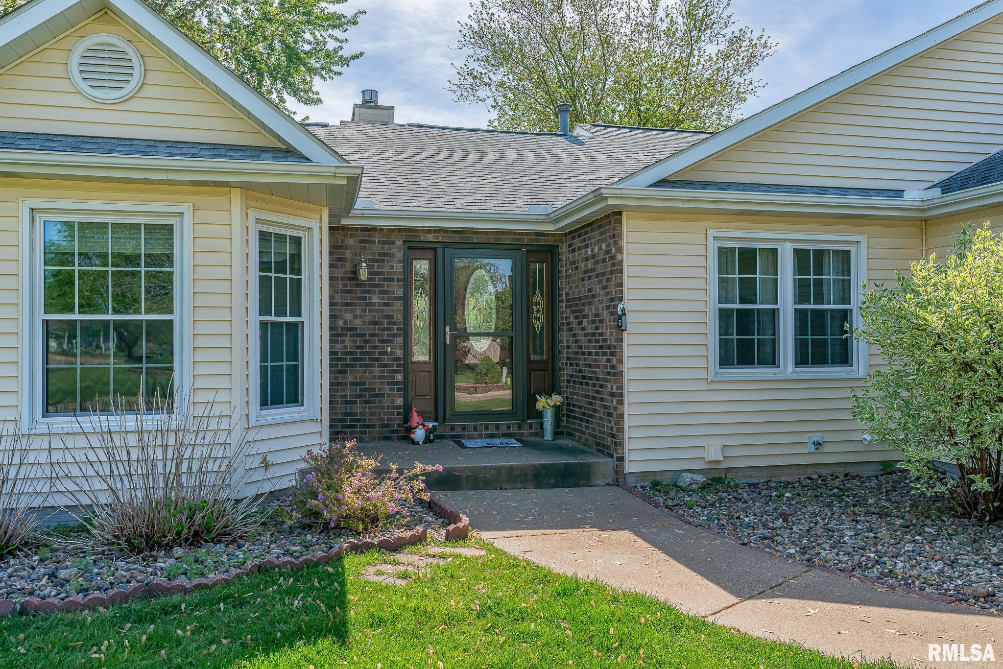 901 E 6th Street, Coal Valley, Illinois image 2