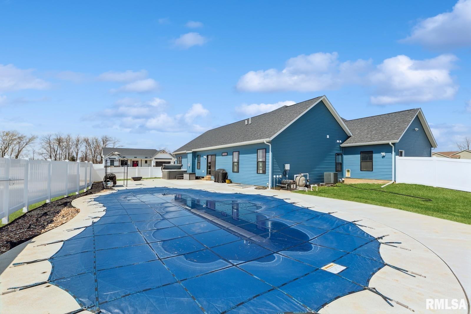 18101 271st Street, Long Grove, Iowa image 2