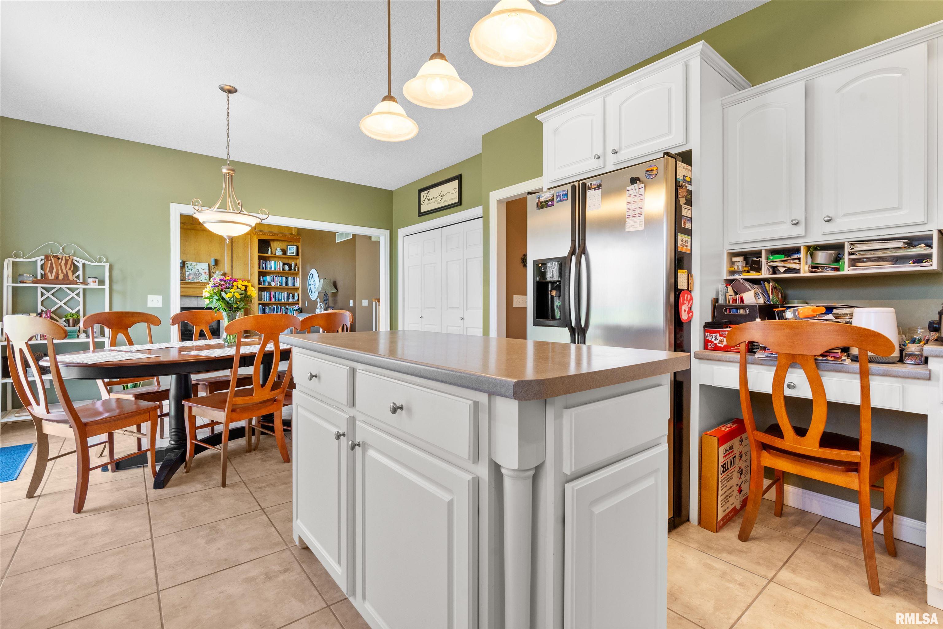 4707 Coventry Court, Davenport, Iowa image 33