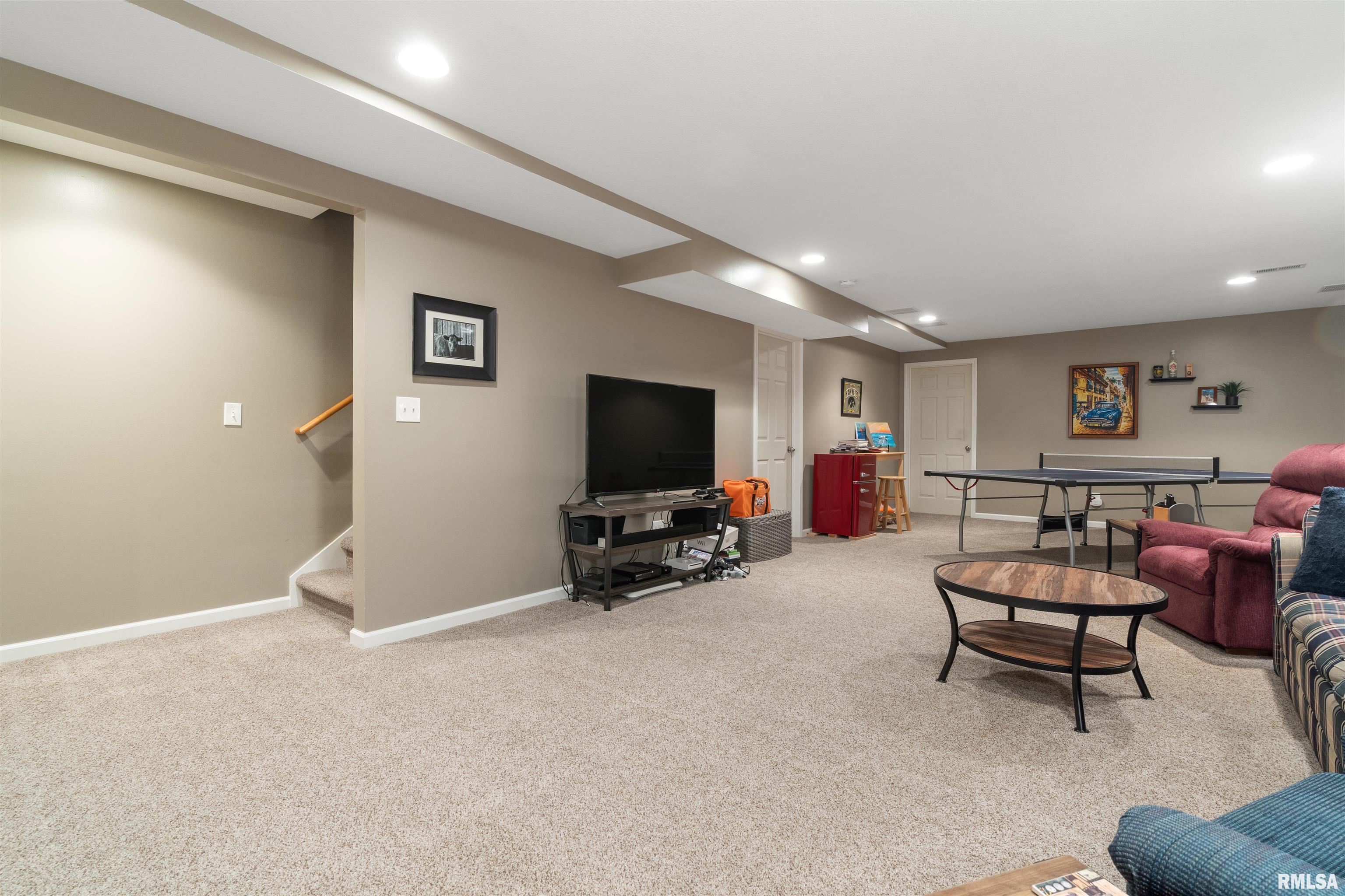 4707 Coventry Court, Davenport, Iowa image 46