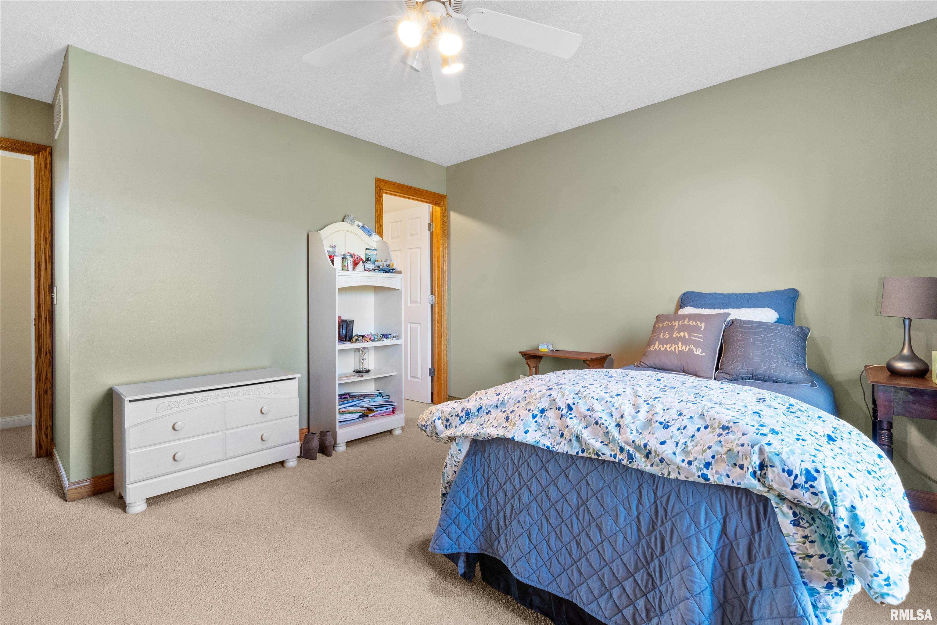 4707 Coventry Court, Davenport, Iowa image 11