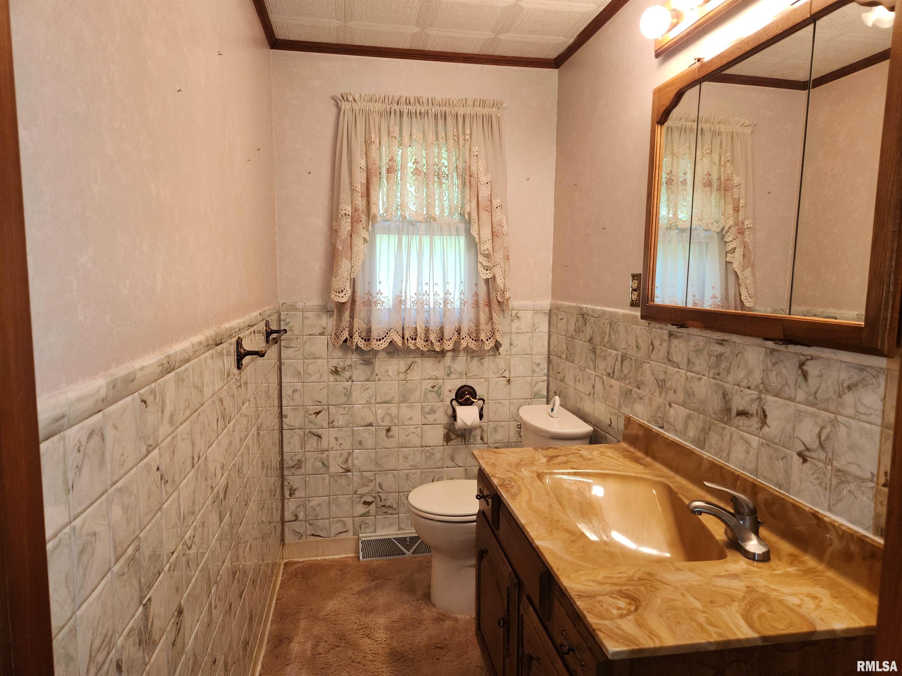 6535 E Yale Road, Woodlawn, Illinois image 12