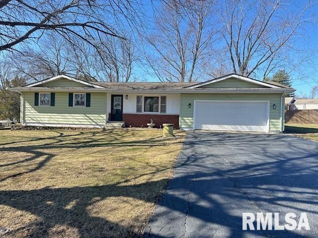 6 Wildwood Court, Taylorville, Illinois image 1