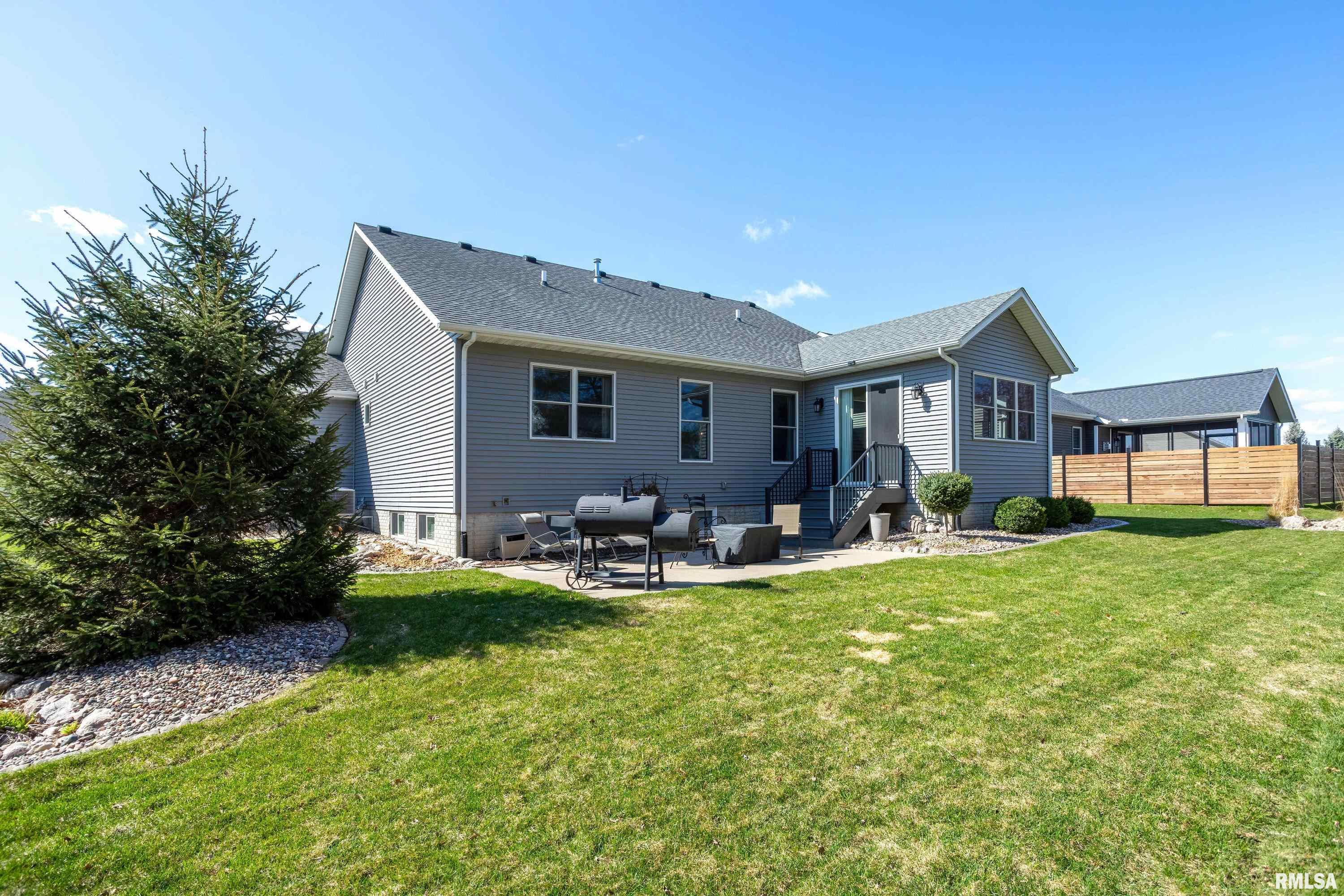 5106 N Richmond Circle, Bettendorf, Iowa image 37