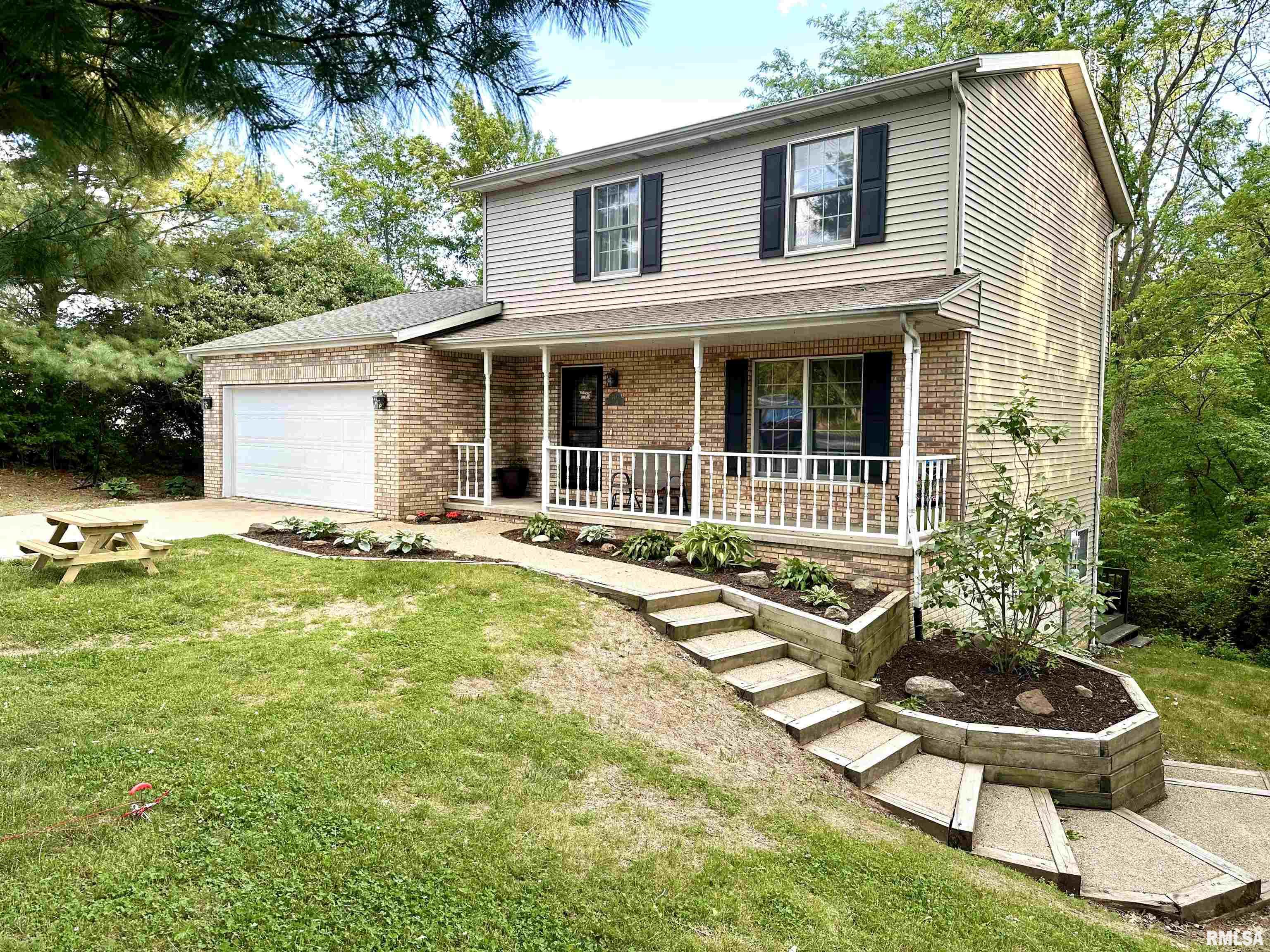 548 Heritage Drive, Mackinaw, Illinois image 2
