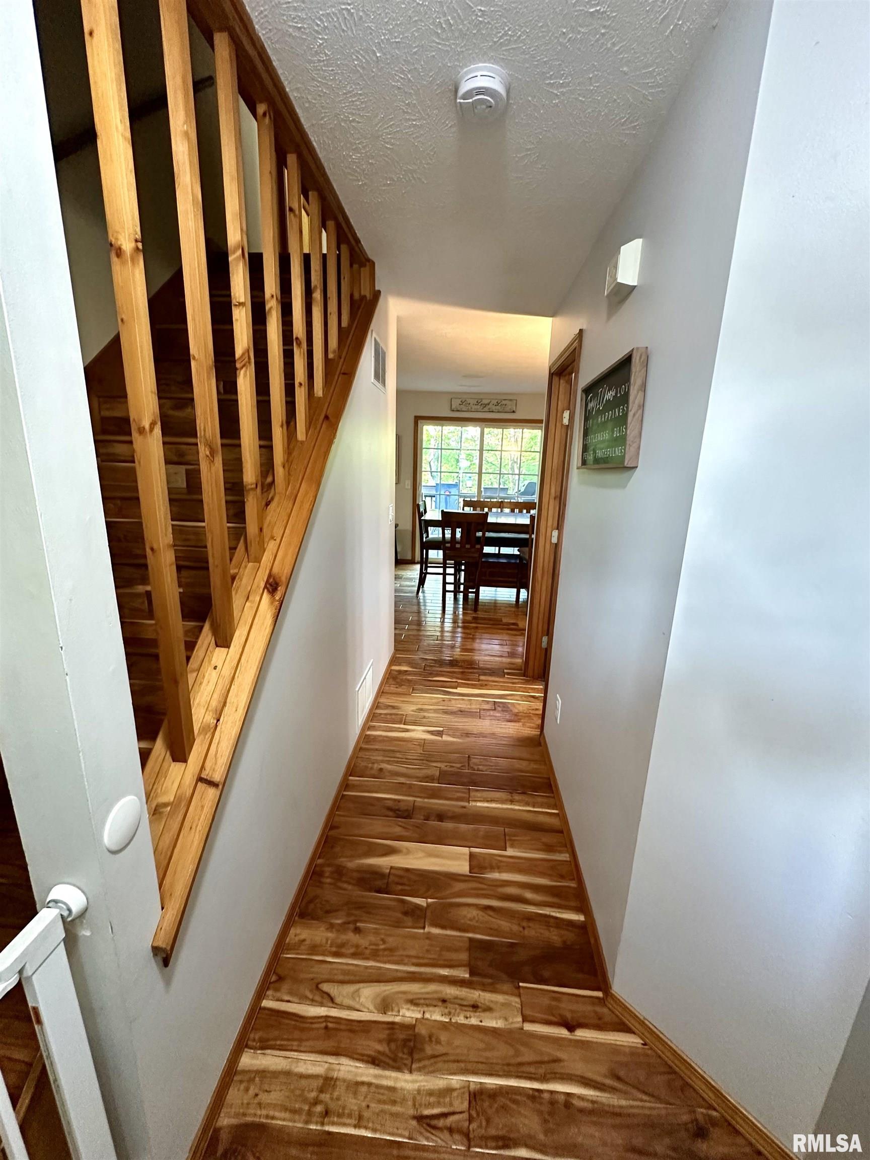 548 Heritage Drive, Mackinaw, Illinois image 9