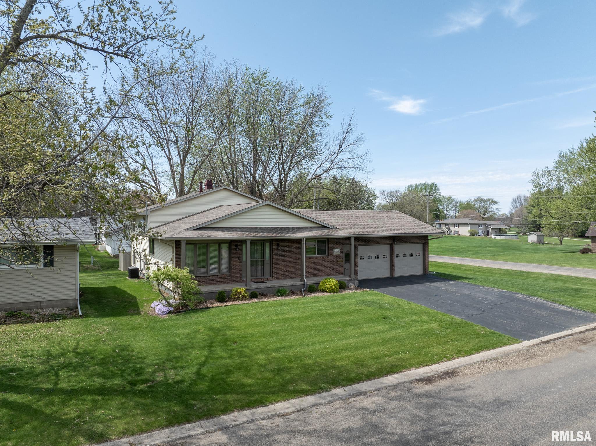 312 N Cedar Street, Abingdon, Illinois image 2