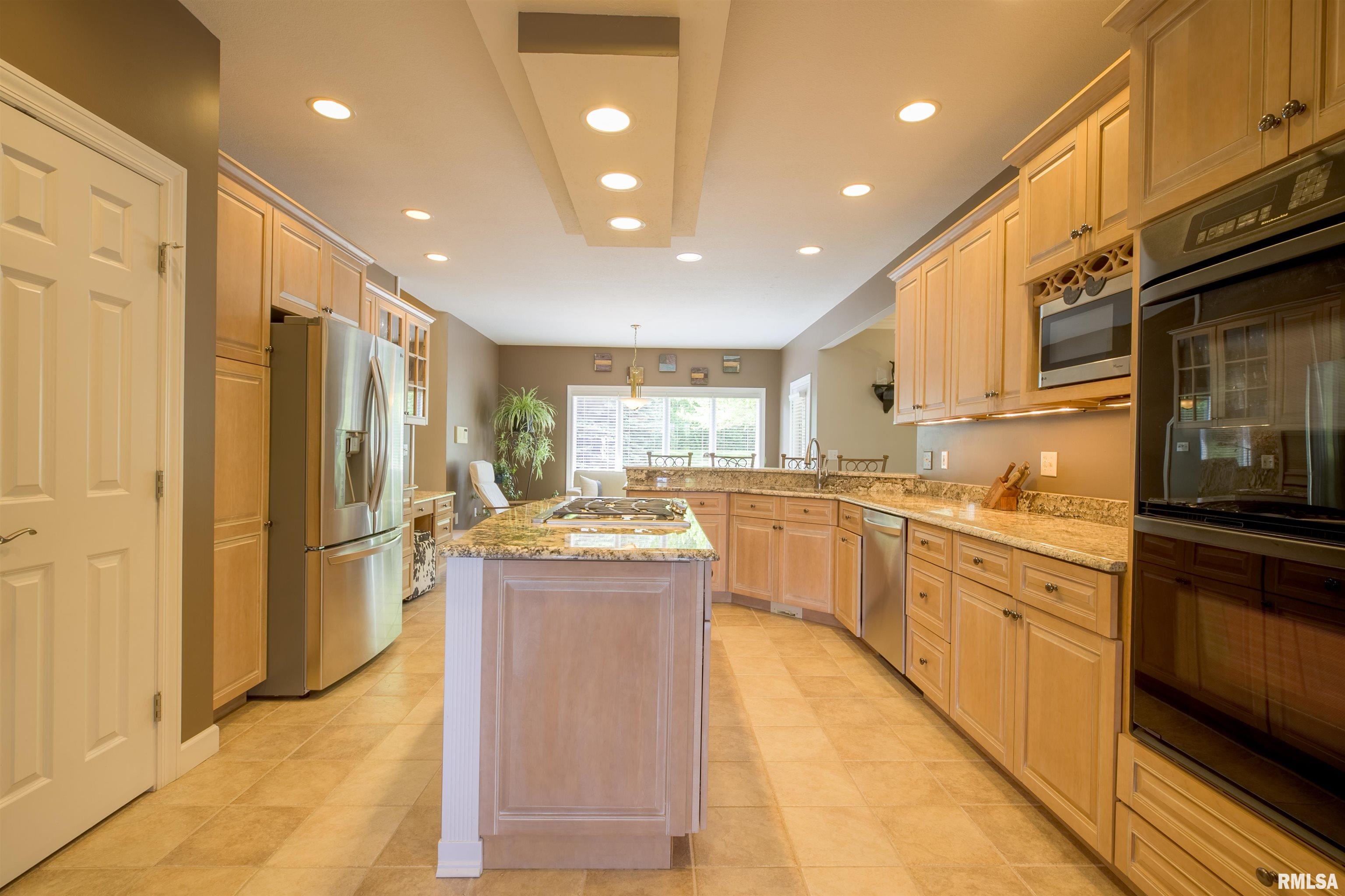 2728 W Windflower Court, Peoria, Illinois image 10