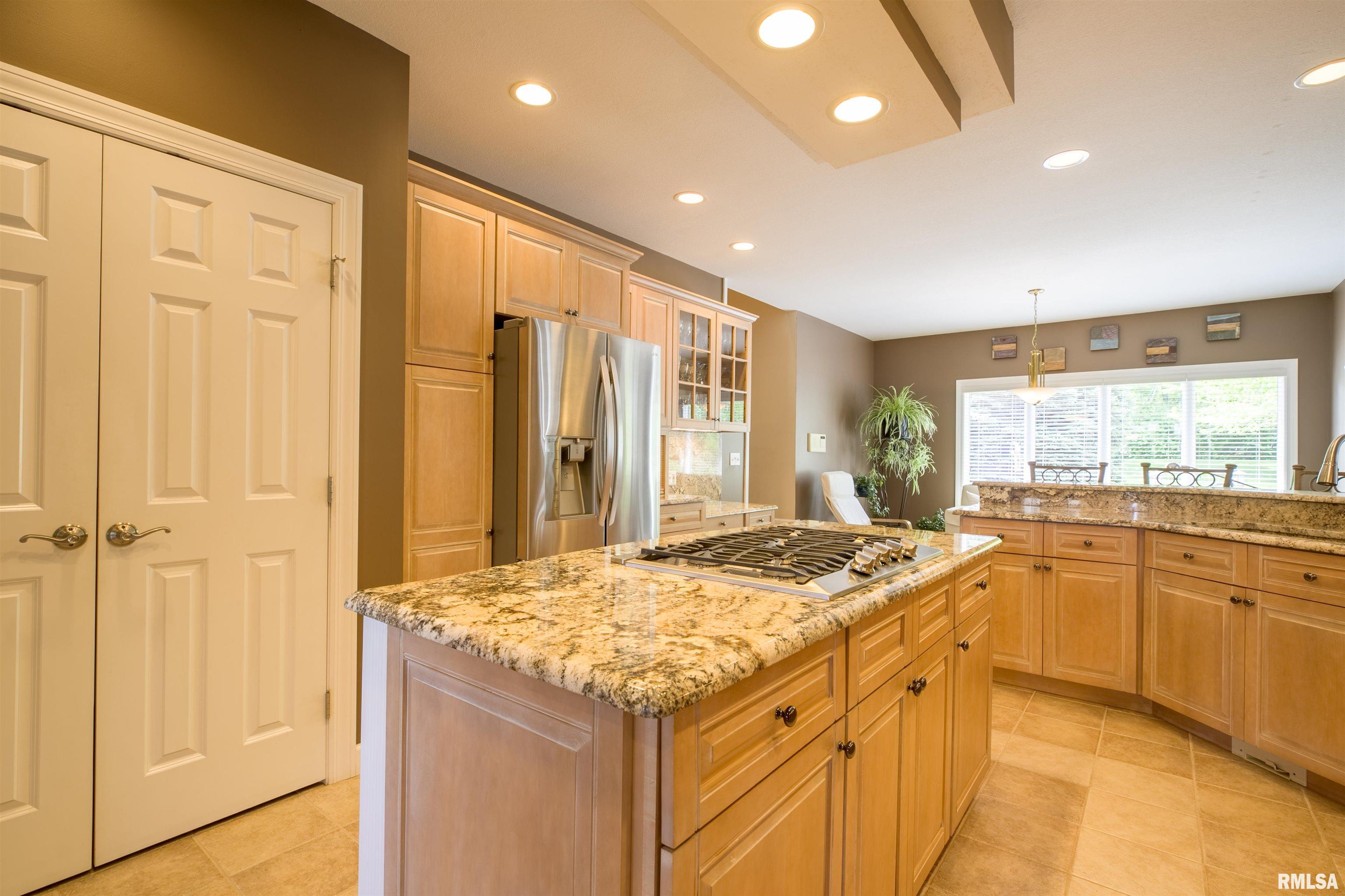 2728 W Windflower Court, Peoria, Illinois image 12
