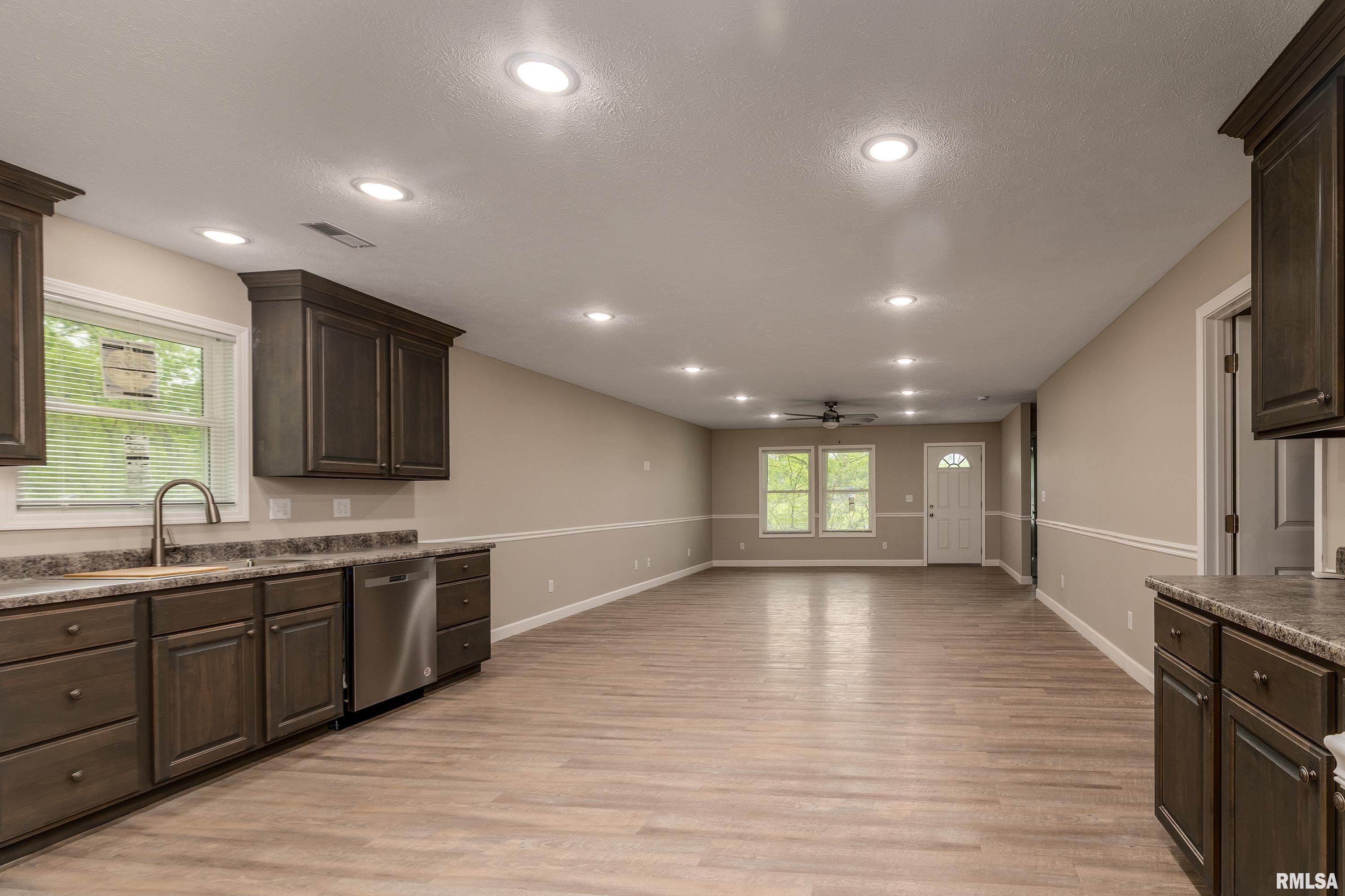 308 Prentice Avenue, Carterville, Illinois image 4