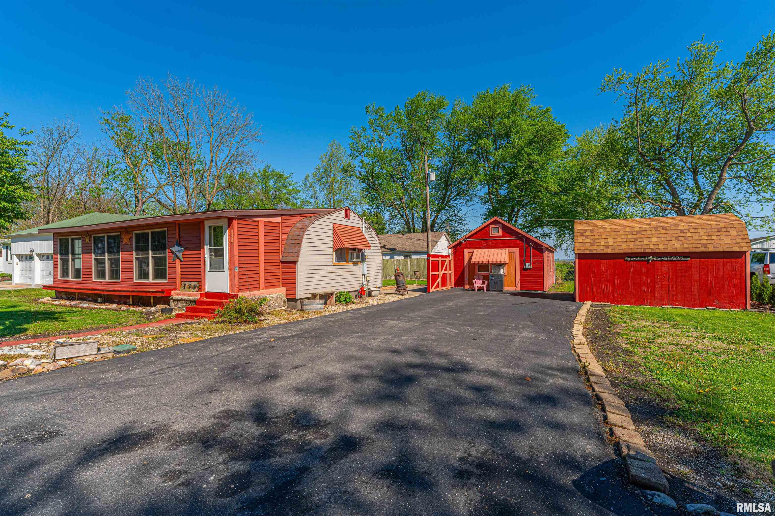 119 Montgomery Court