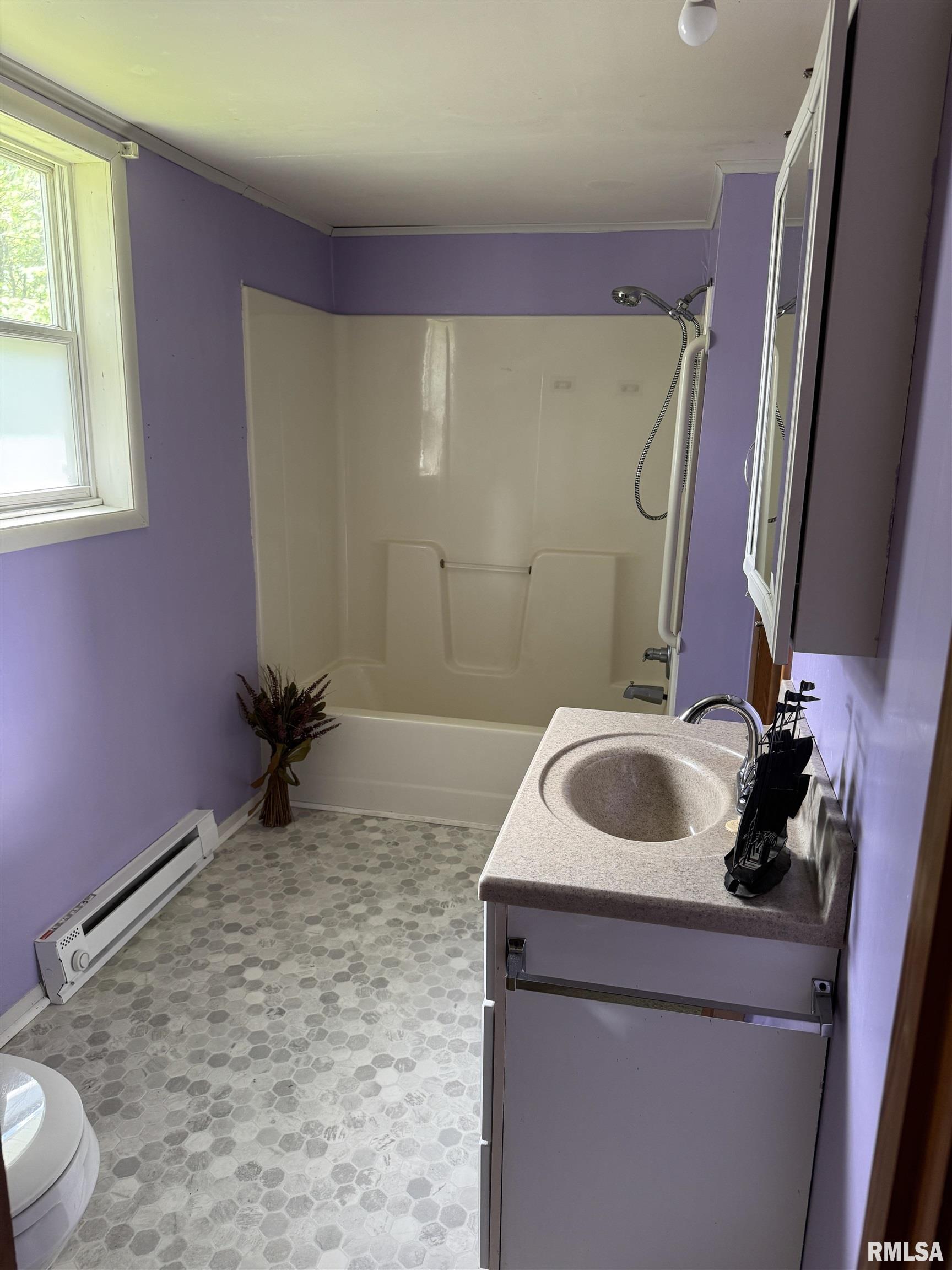 718 E Burkett Street, Benton, Illinois image 13