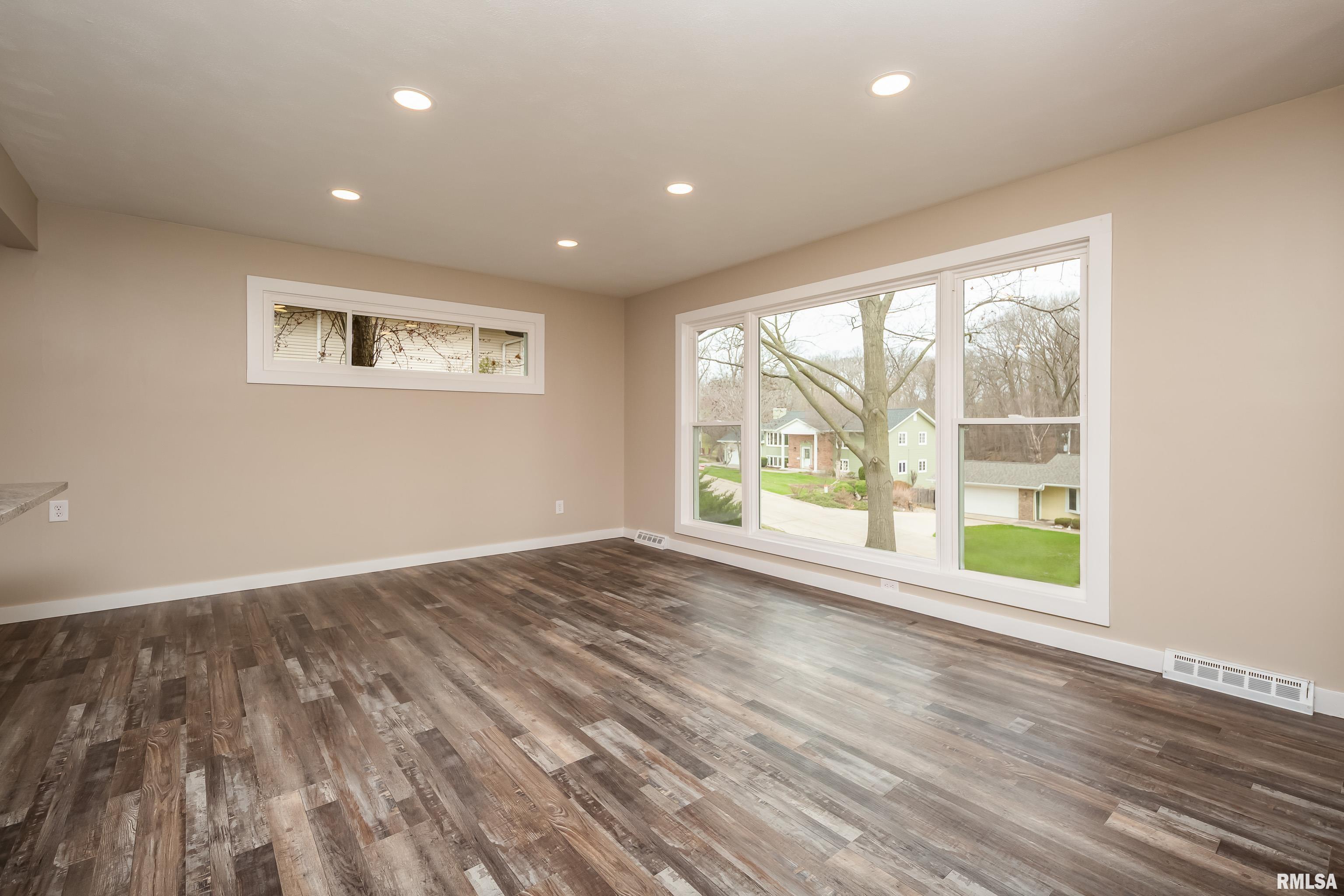 4414 37th Avenue, Rock Island, Illinois image 28