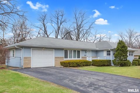 Homes For Sale - 1419 W Sunnyview Drive<br/> Peoria, IL 61614