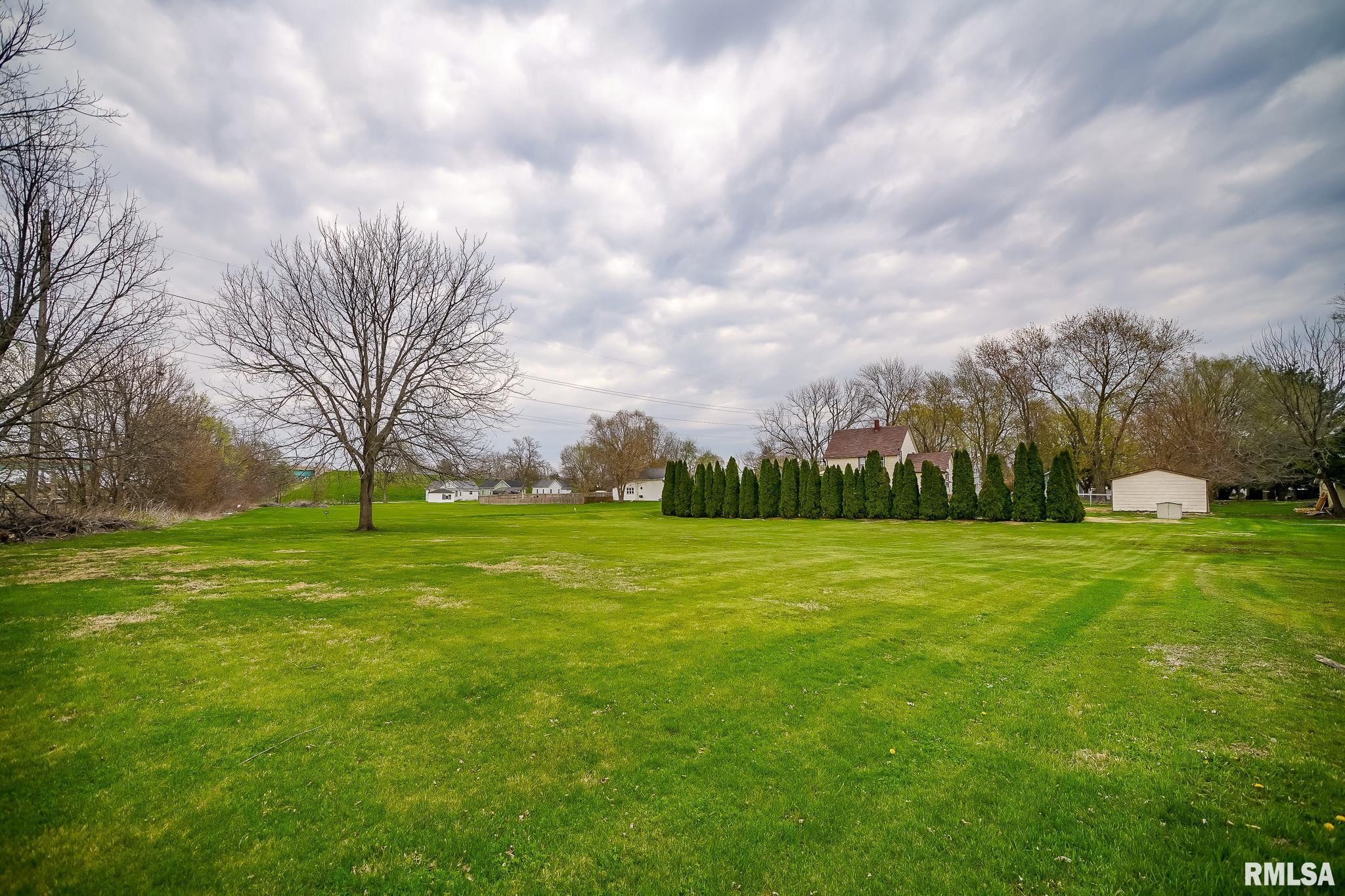 238 E Prospect Street, Galesburg, Illinois image 34