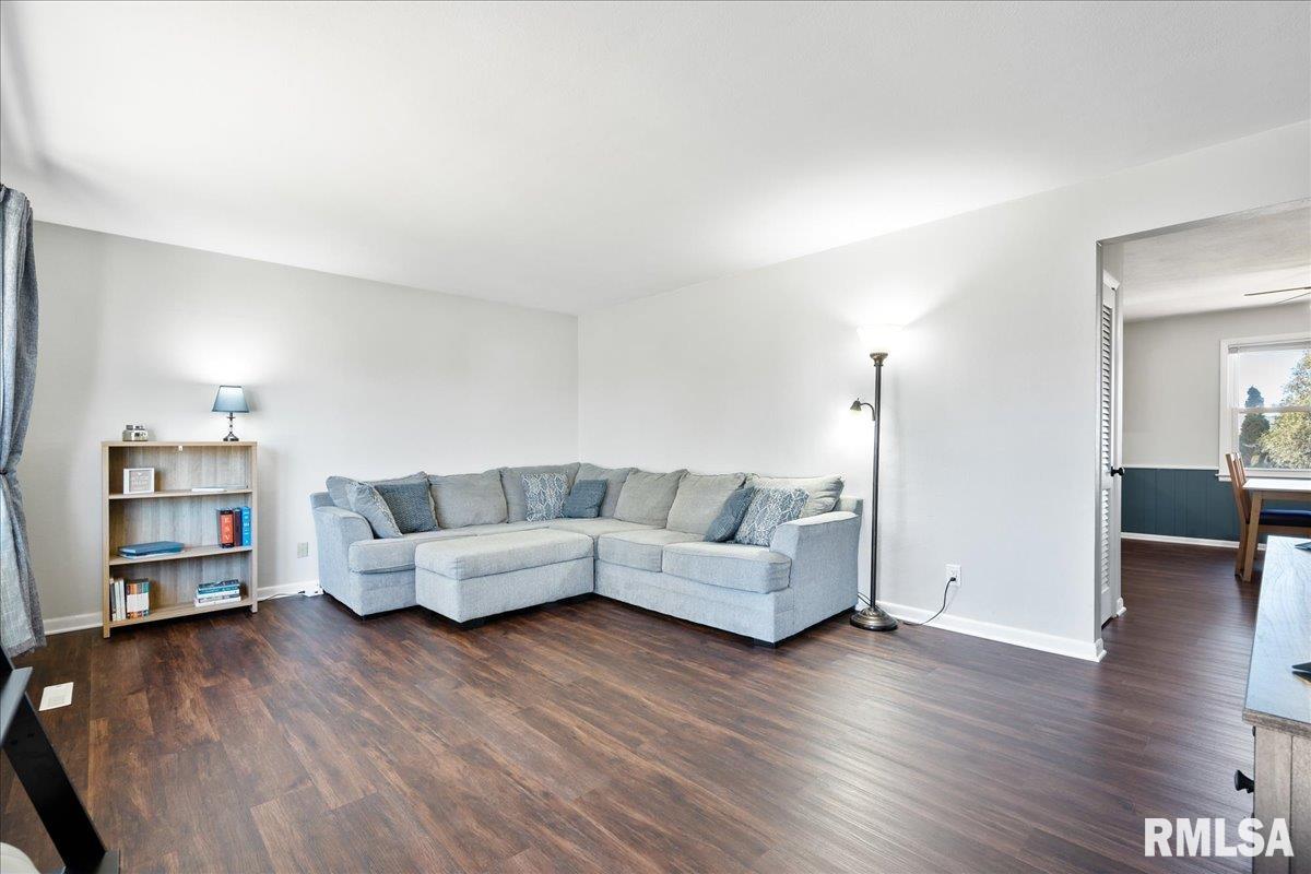 757 S Columbus Avenue, Morton, Illinois image 3