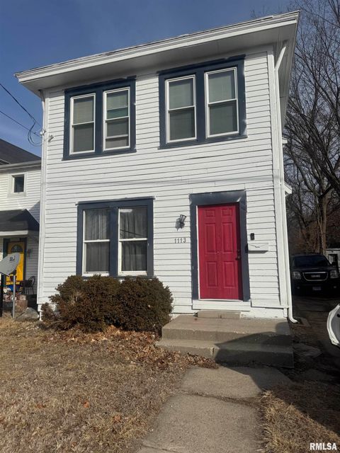 Photo of 1113 W COLUMBIA Terrace, Peoria, IL 61606 (MLS # PA1265187)