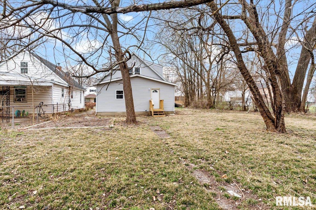 1108 N 12th Street, Springfield, Illinois image 6