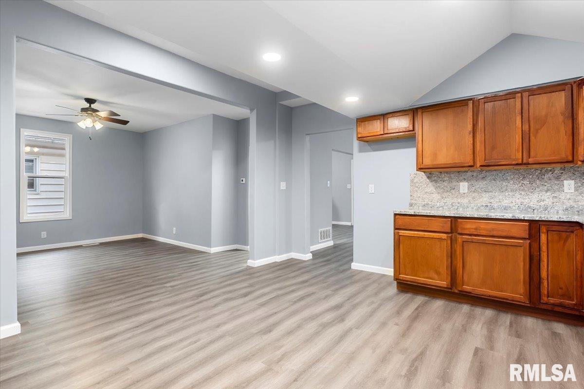 1108 N 12th Street, Springfield, Illinois image 17
