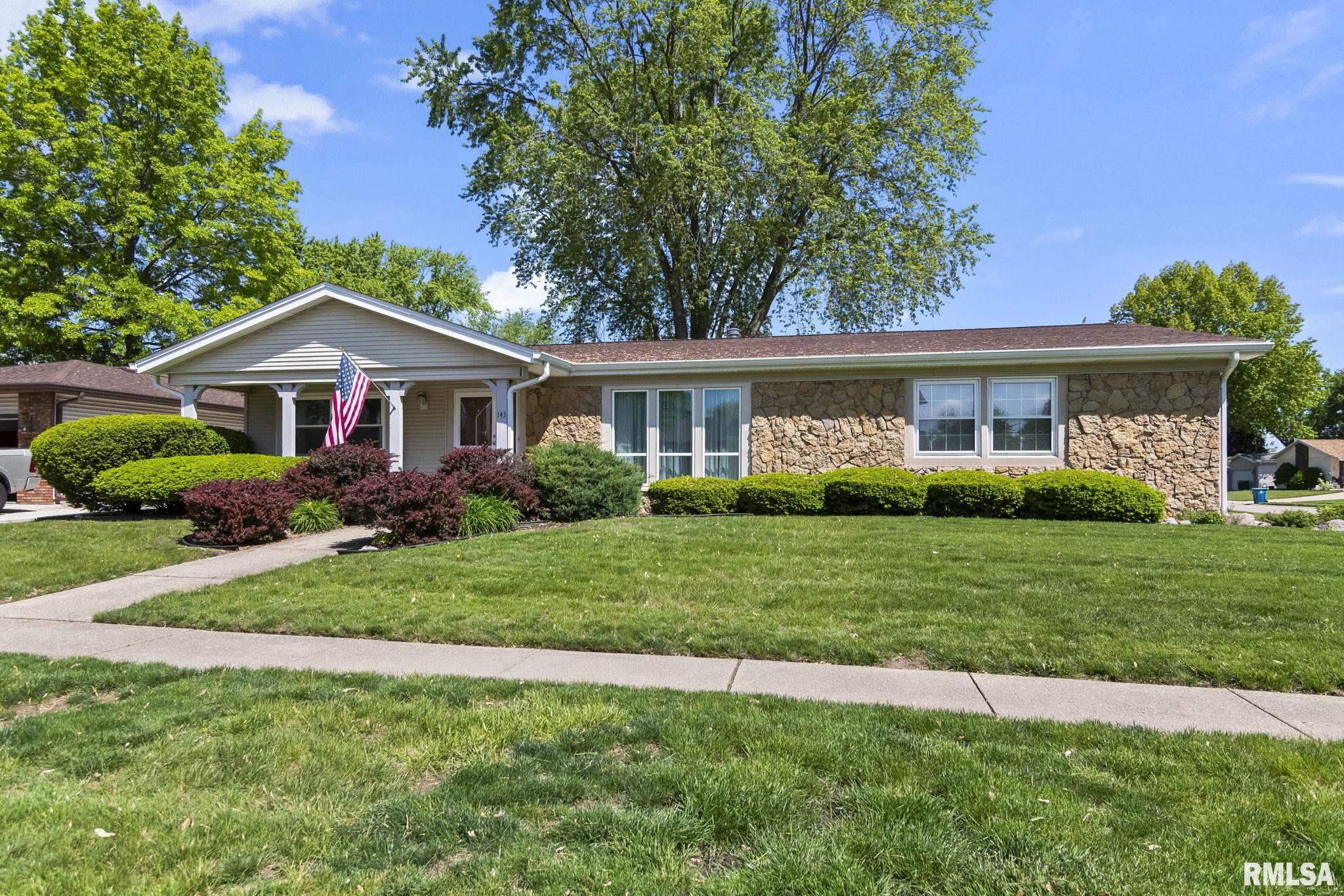 143 Laconwood Drive, Springfield, Illinois image 2