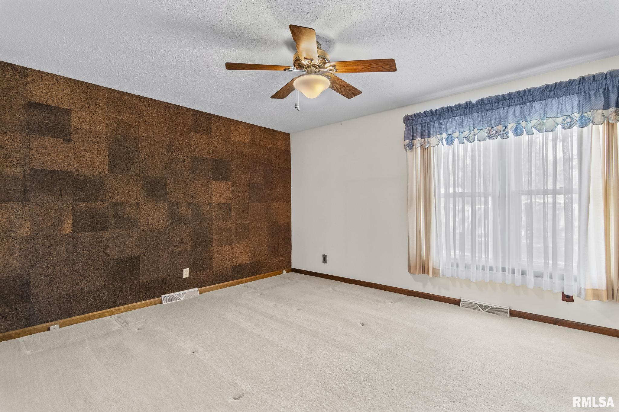 143 Laconwood Drive, Springfield, Illinois image 28