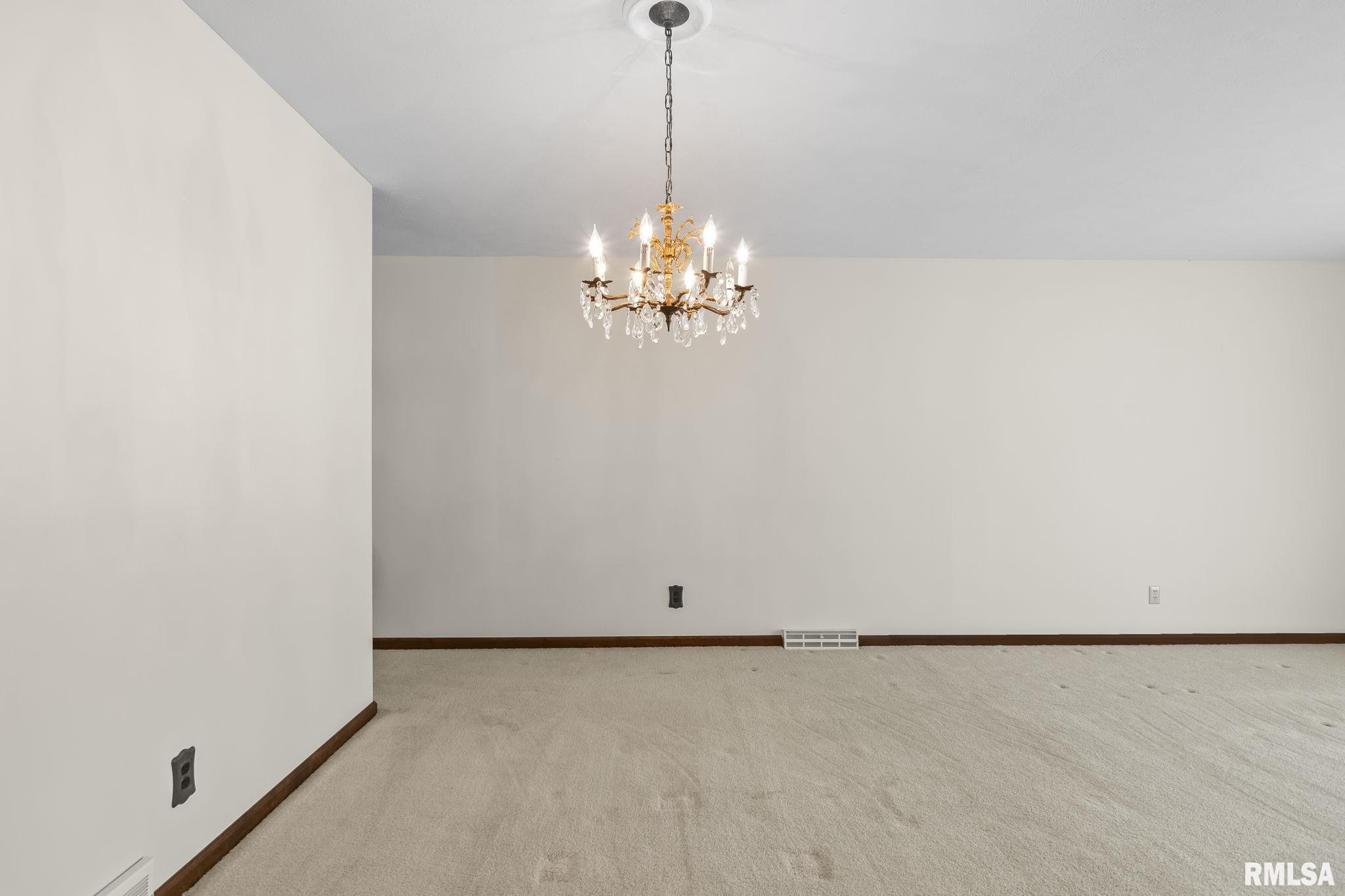143 Laconwood Drive, Springfield, Illinois image 18