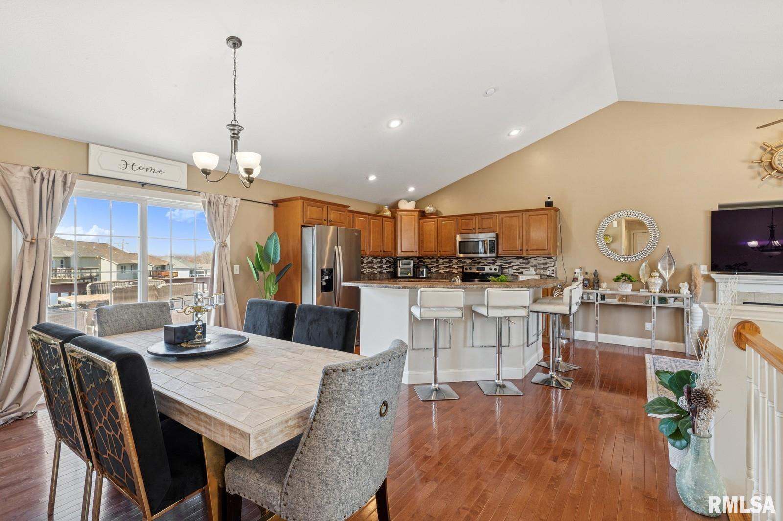 20 Hidden Valley Circle, Davenport, Iowa image 5